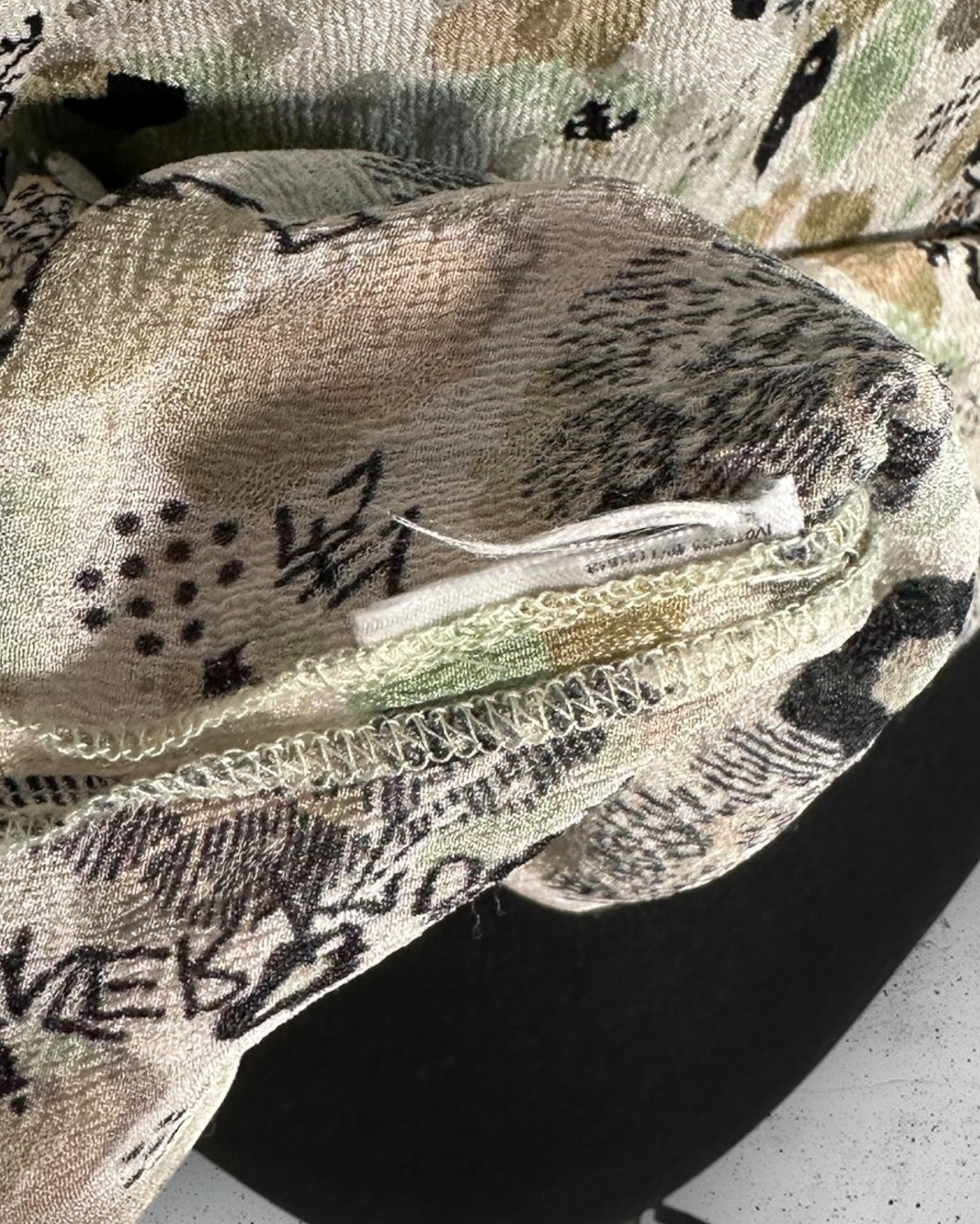 T-Shirt IKKS ( M / 38 / 10 ) ( L / 40 / 12 )