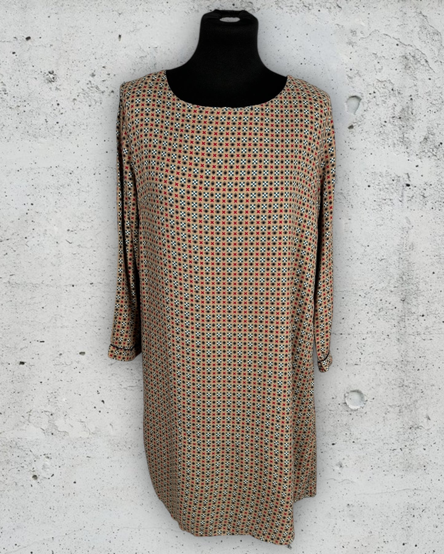 Robe La Petite Etoile ( XL / 42 / 14 )