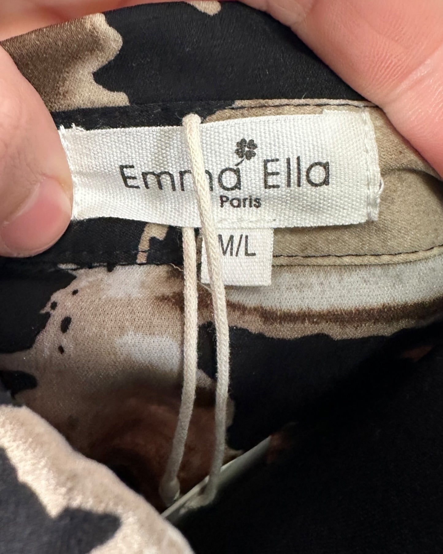 Robe Emma Ella ( M / 38 / 10 ) ( L / 40 / 12 )