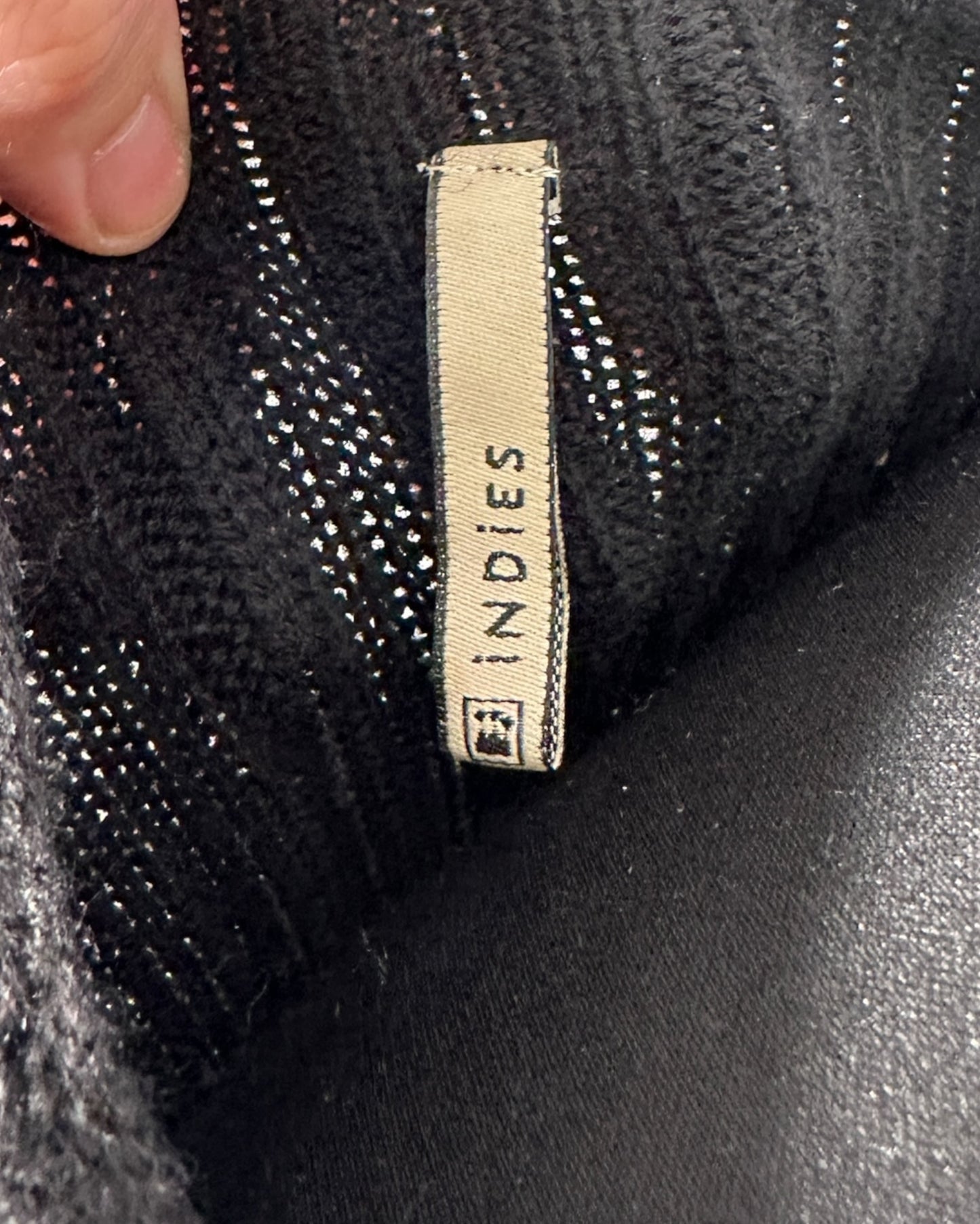 Robe Indies ( S / 36 / 8 )