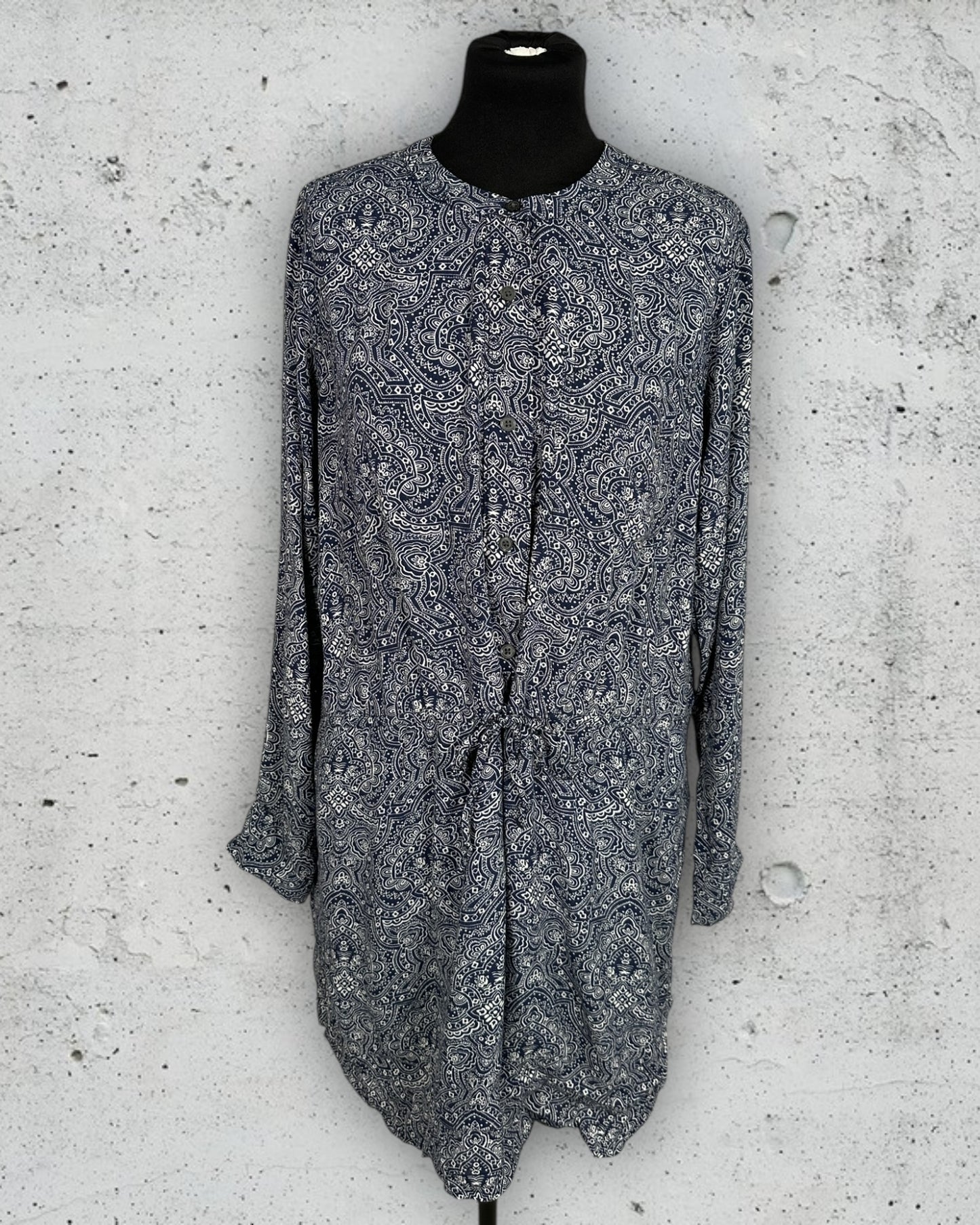 Robe Gap ( L / 40 / 12 )