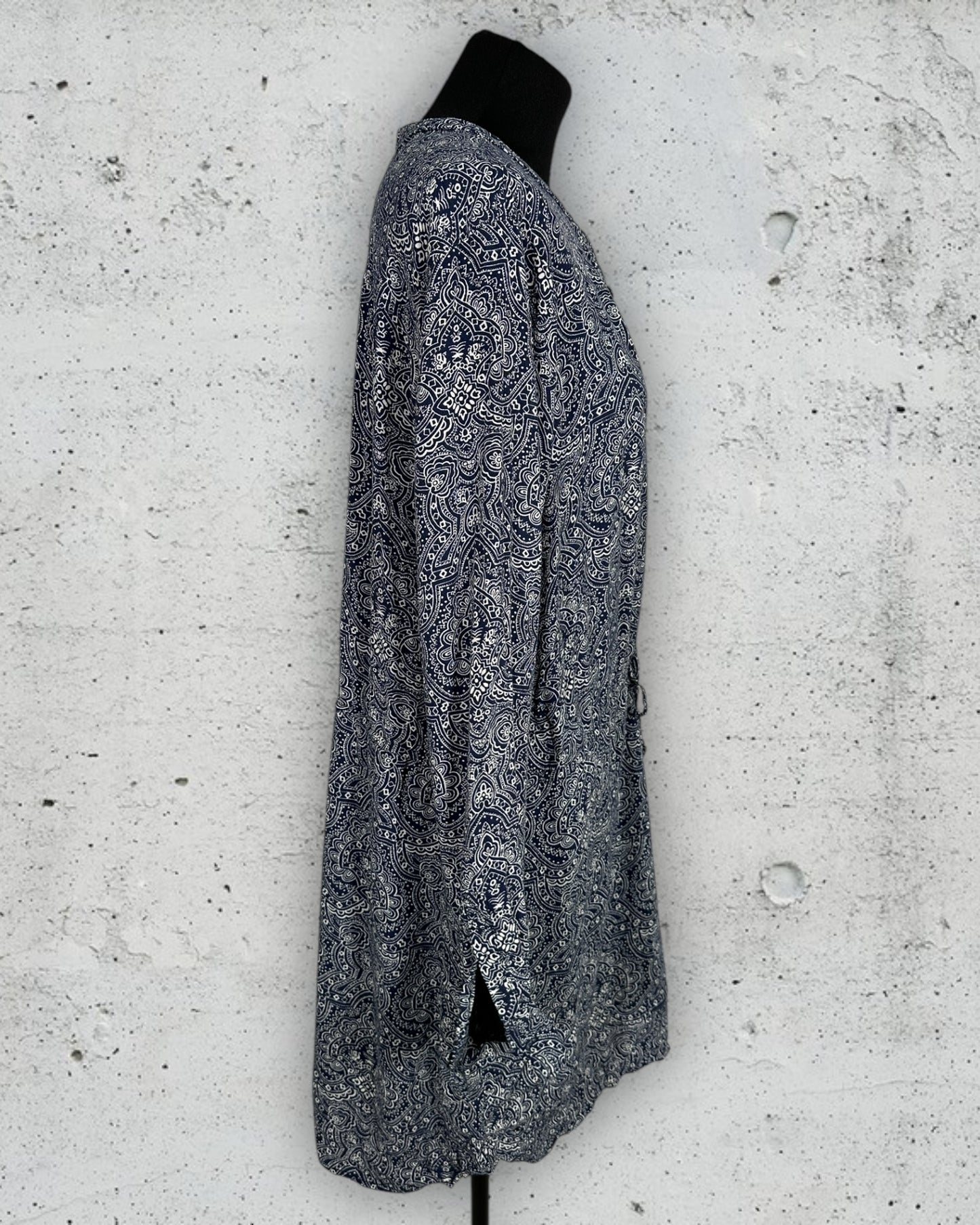 Robe Gap ( L / 40 / 12 )