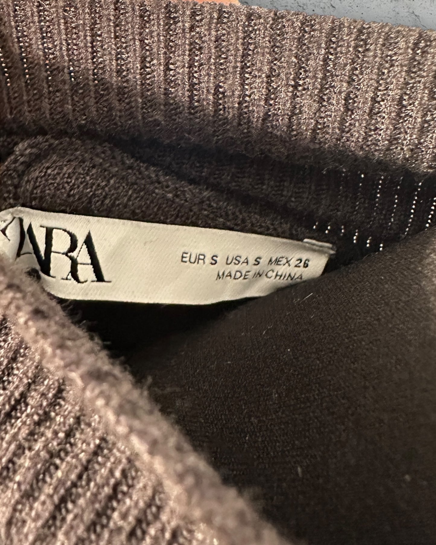 Robe Zara ( S / 36 / 8 )