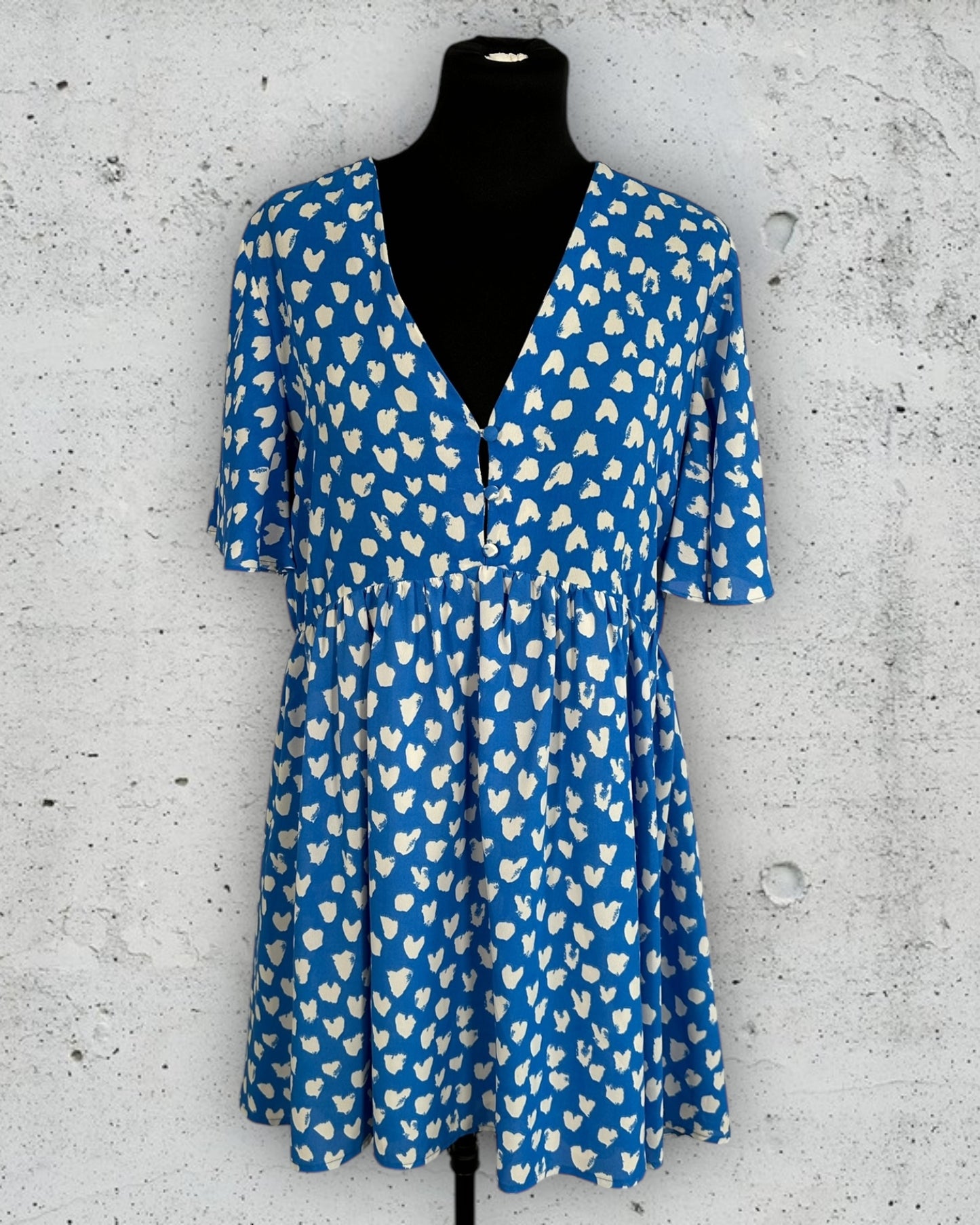 Robe In April 1986 ( M / 38 / 10 ) ( L / 40 / 12 )