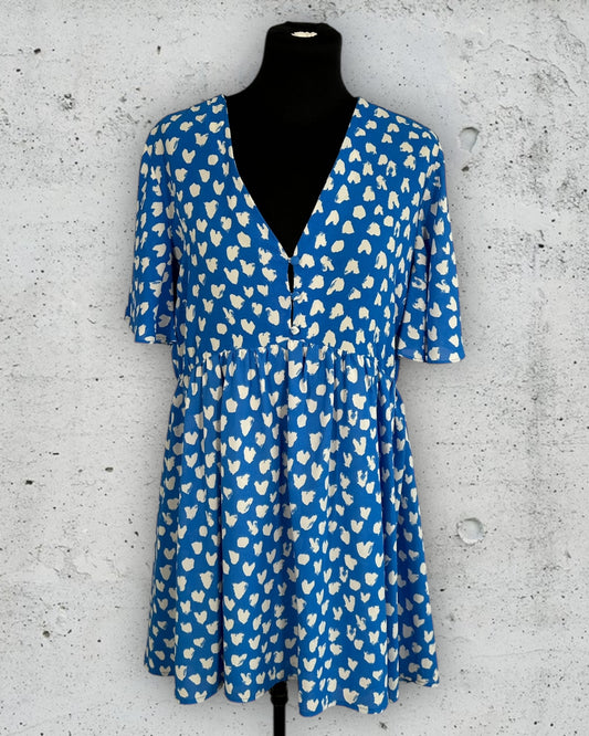 Robe In April 1986 ( M / 38 / 10 ) ( L / 40 / 12 )