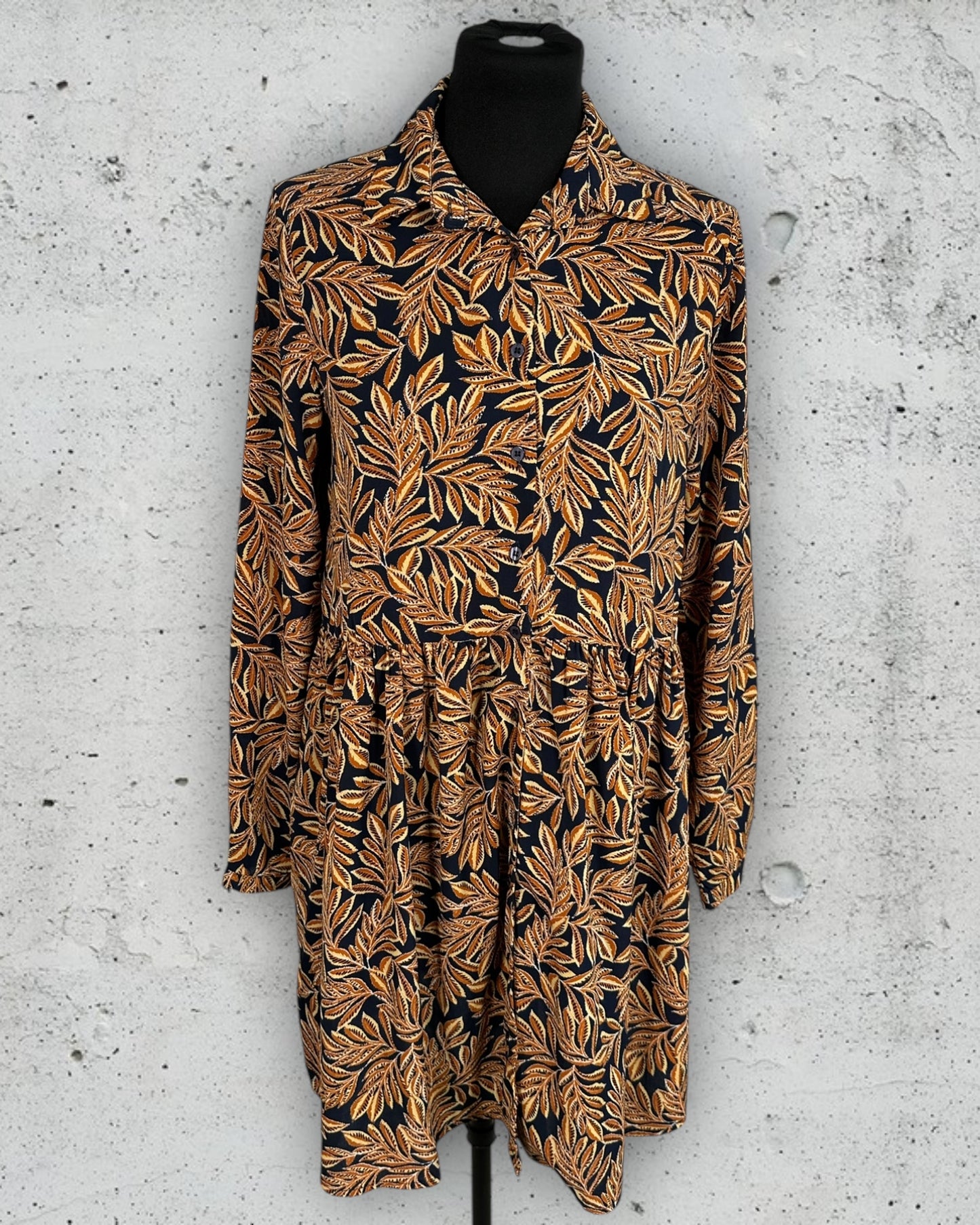 Robe Emma Ella ( S / 36 / 8 ) ( M / 38 / 10 )