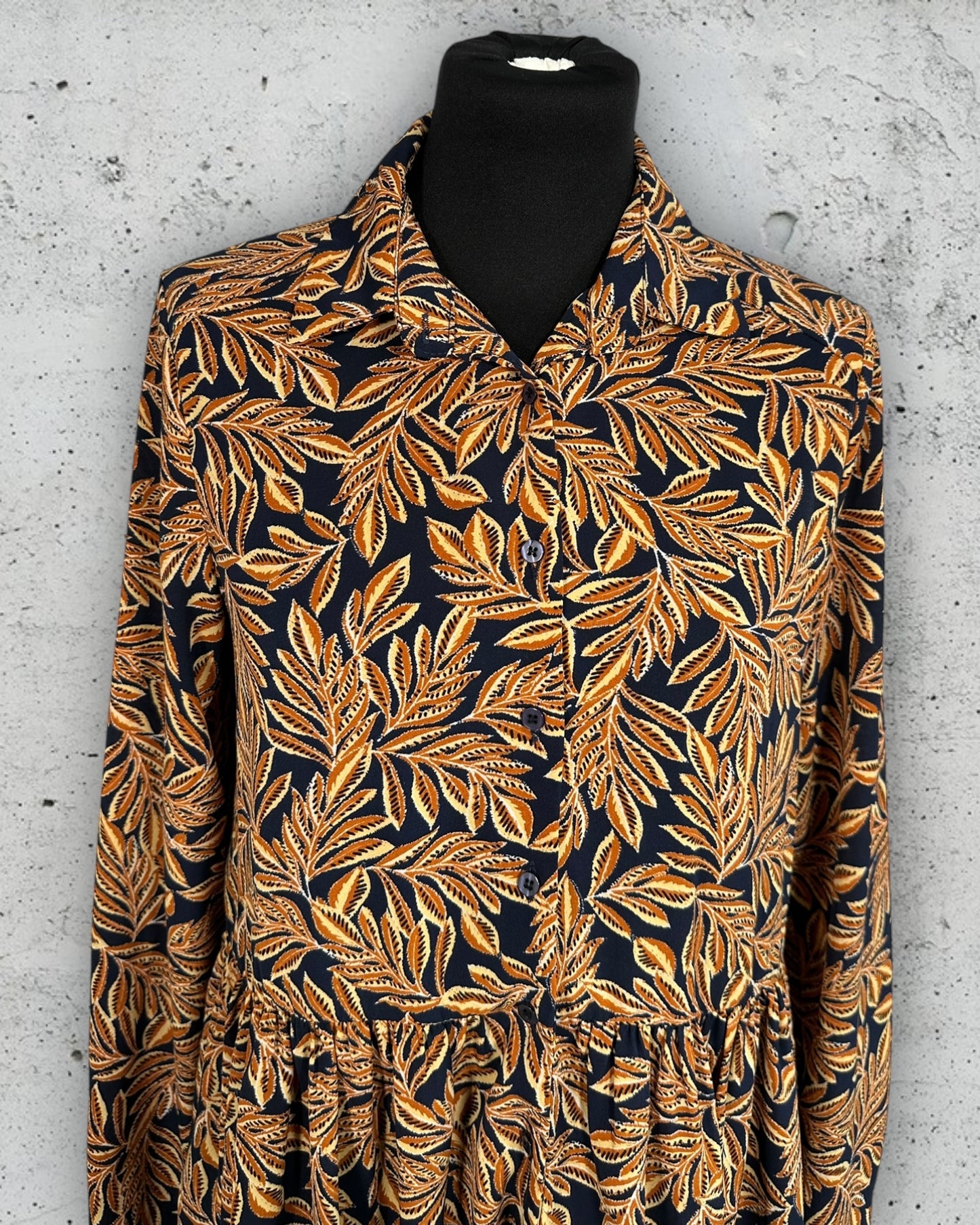 Robe Emma Ella ( S / 36 / 8 ) ( M / 38 / 10 )