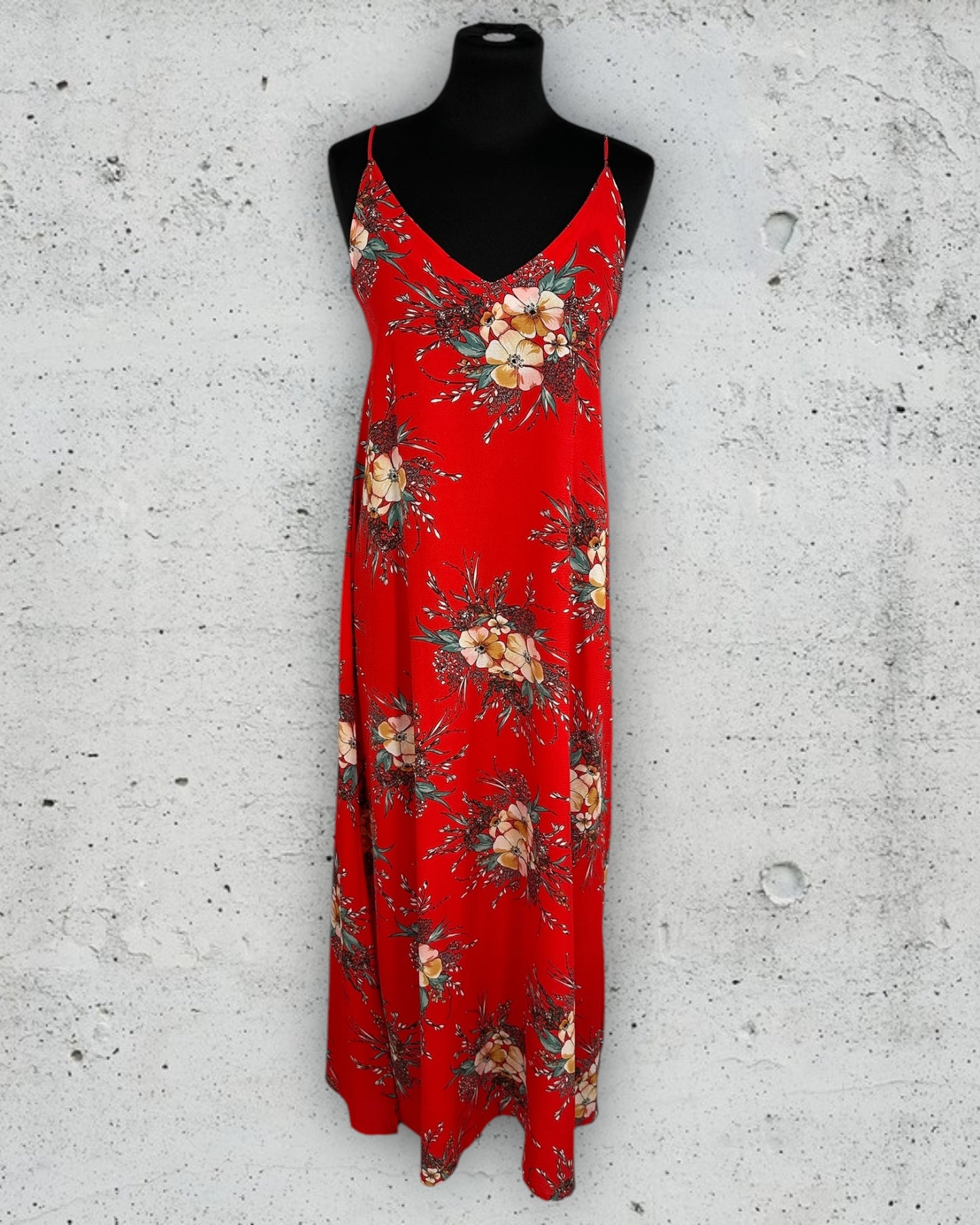 Robe Jubylee ( S / 36 / 8 ) ( M / 38 / 10 )