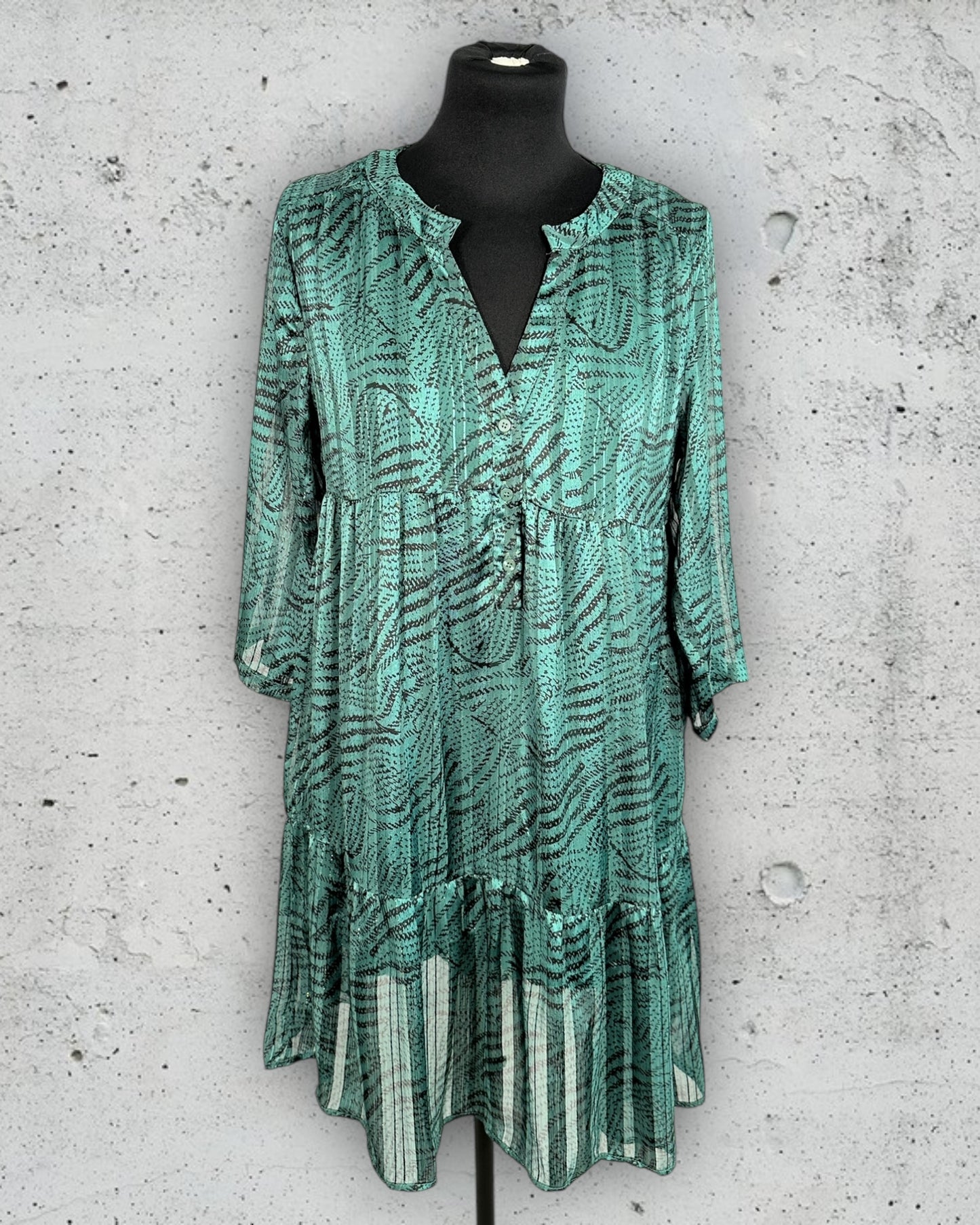 Robe Emma Ella ( S / 36 / 8 ) ( M / 38 / 10 )