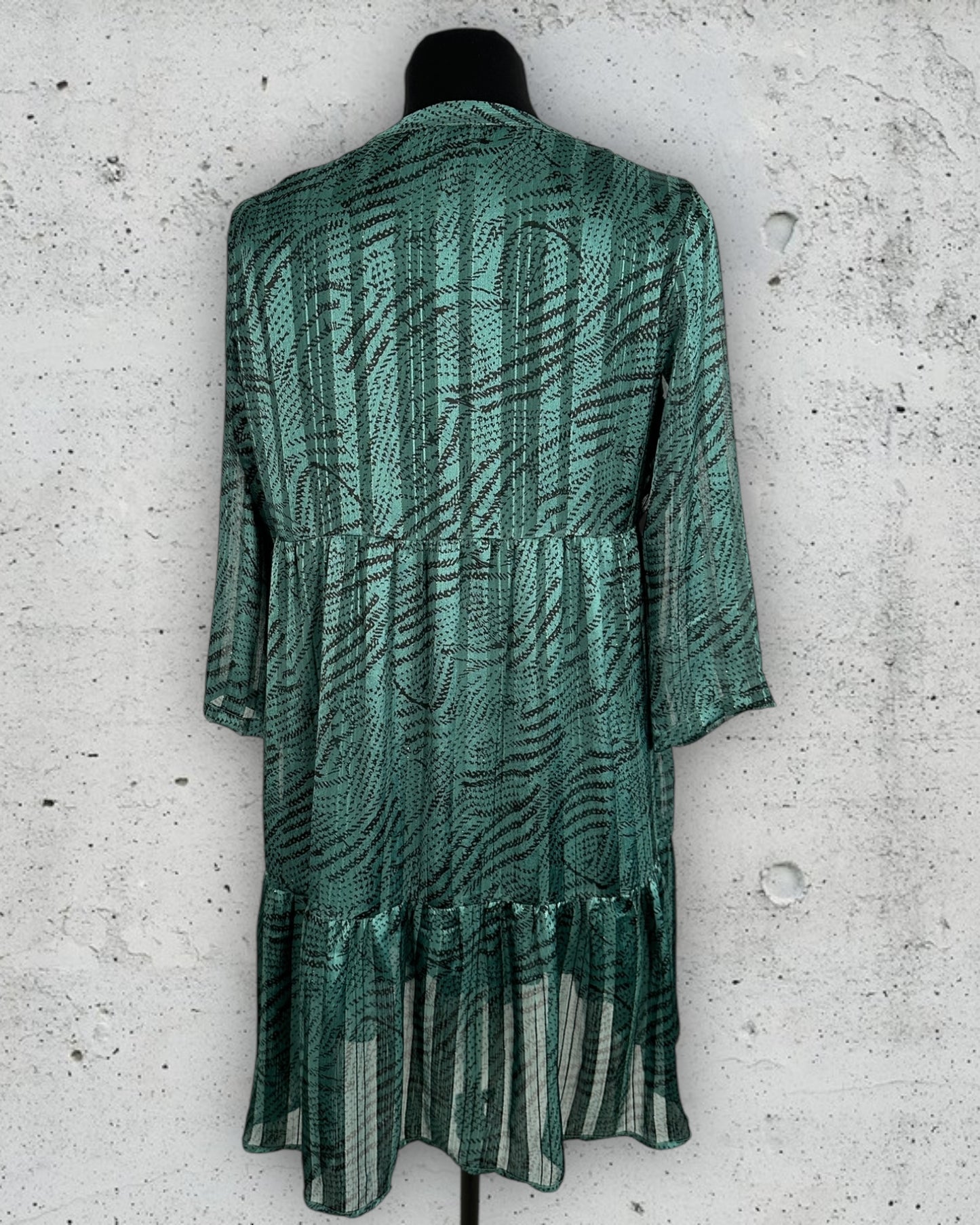 Robe Emma Ella ( S / 36 / 8 ) ( M / 38 / 10 )