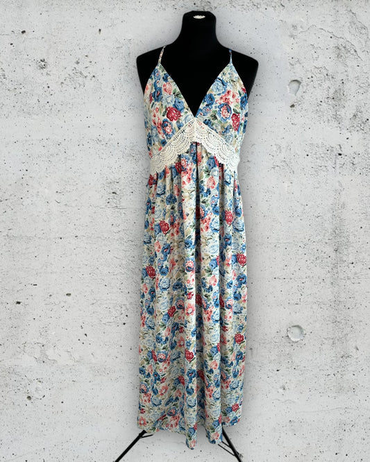 Robe Kilky ( M / 38 / 10 ) ( L / 40 / 12 )