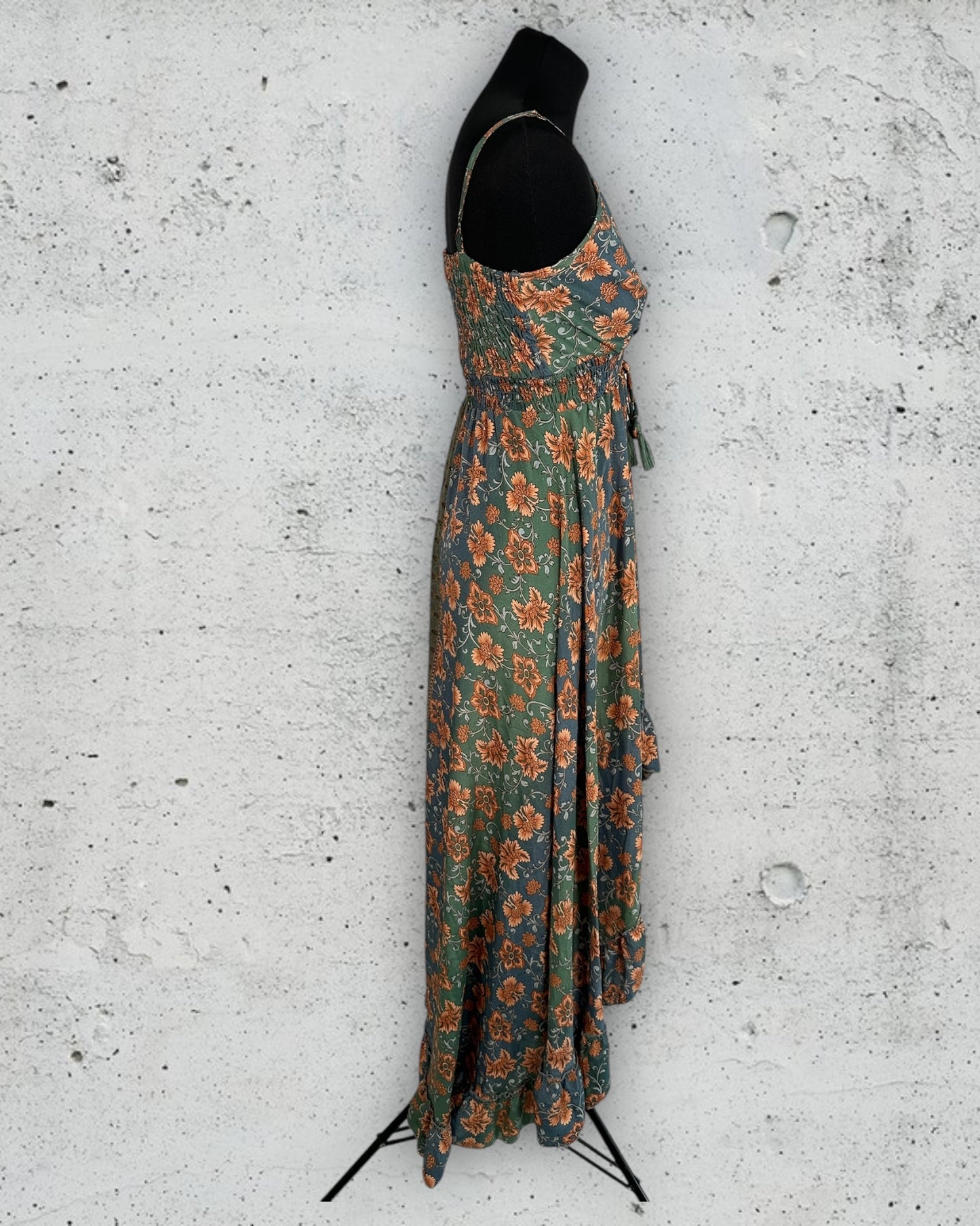 Robe Joyce ( S / 36 / 8 ) ( M / 38 / 10 )