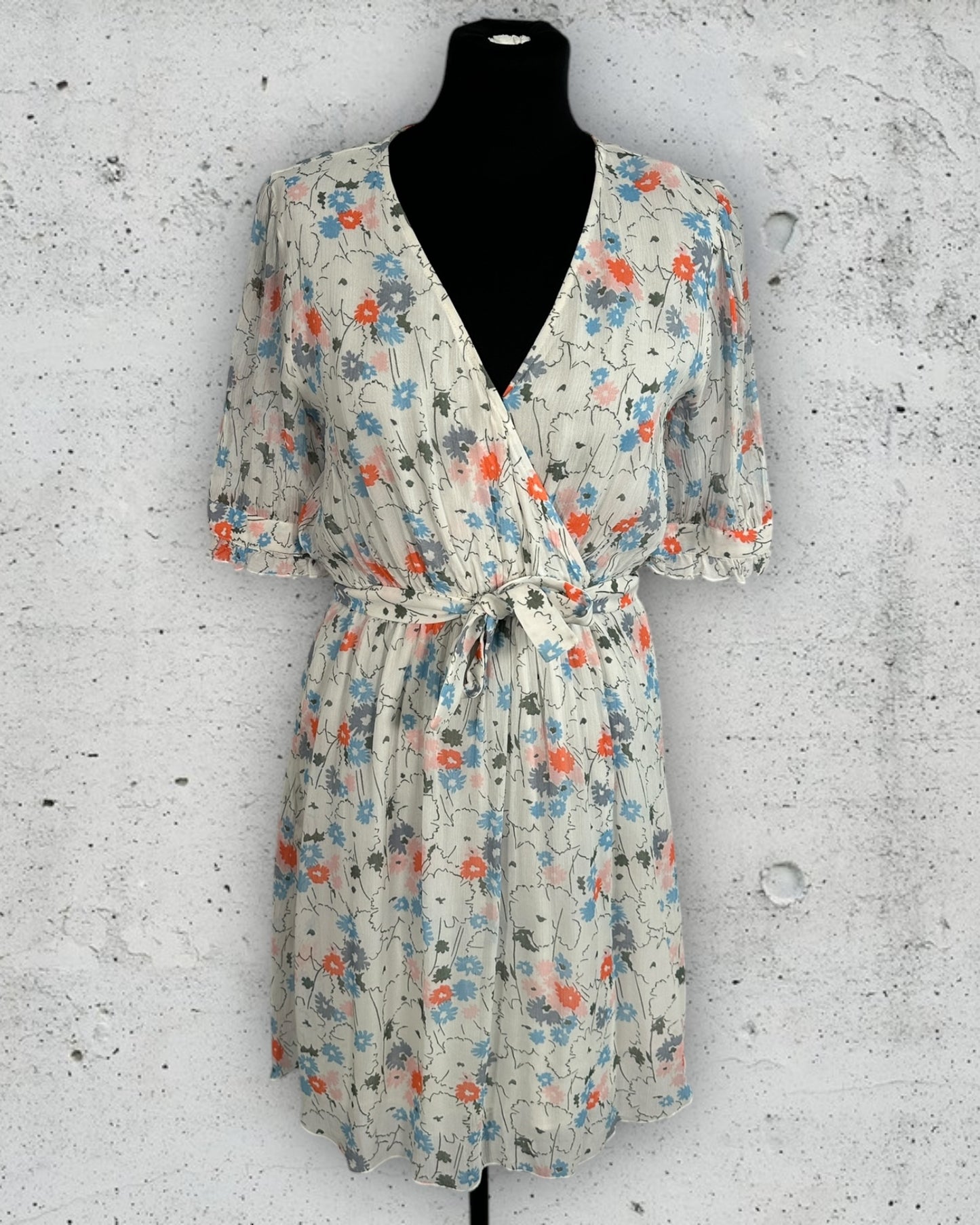 Robe La Brand ( S / 36 / 8 )