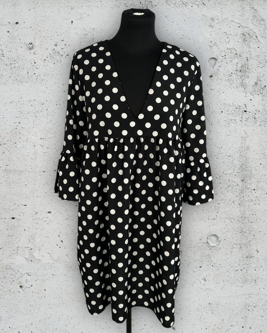 Robe Lilie Rose ( M / 38 / 10 ) ( L / 40 / 12 )