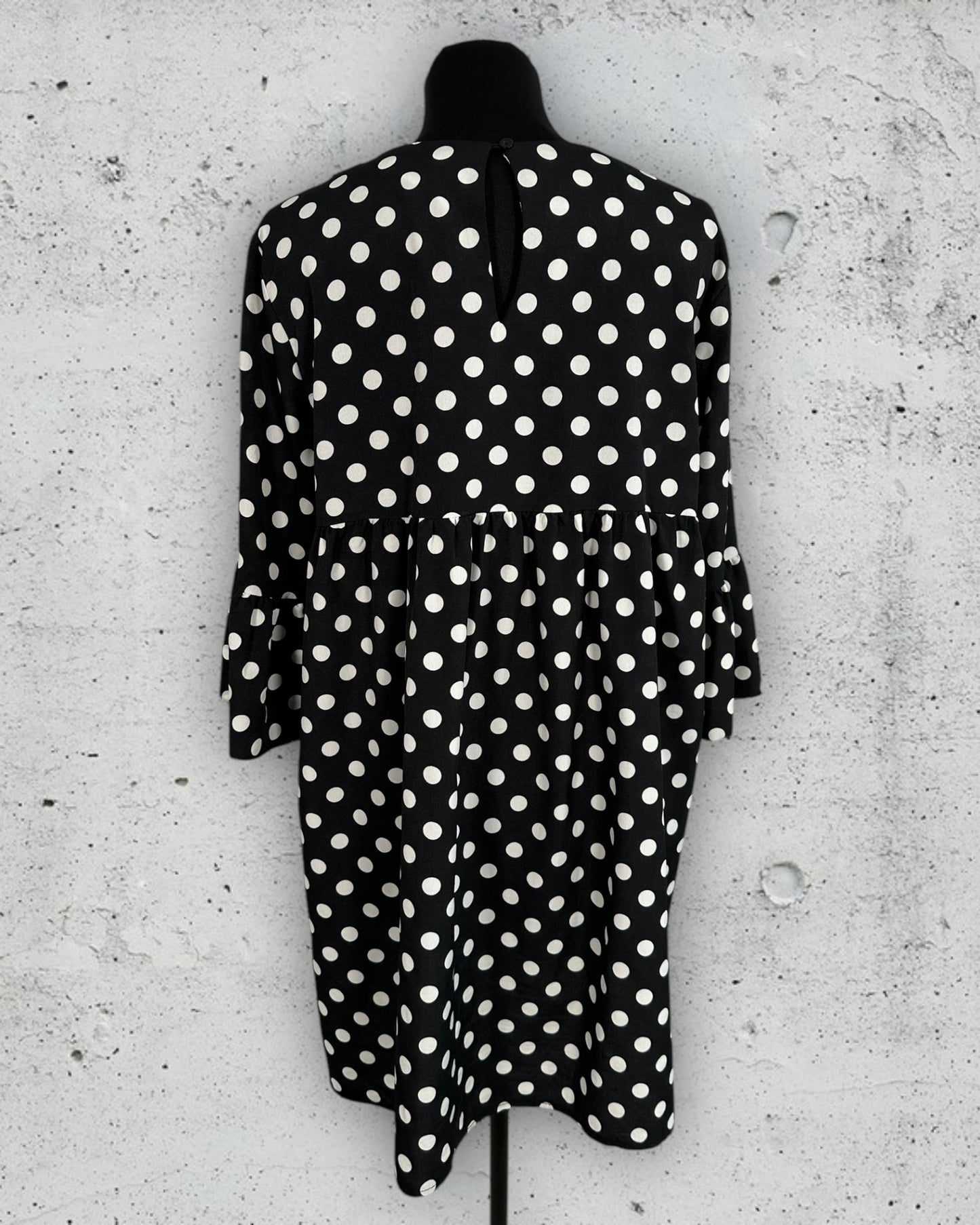 Robe Lilie Rose ( M / 38 / 10 ) ( L / 40 / 12 )