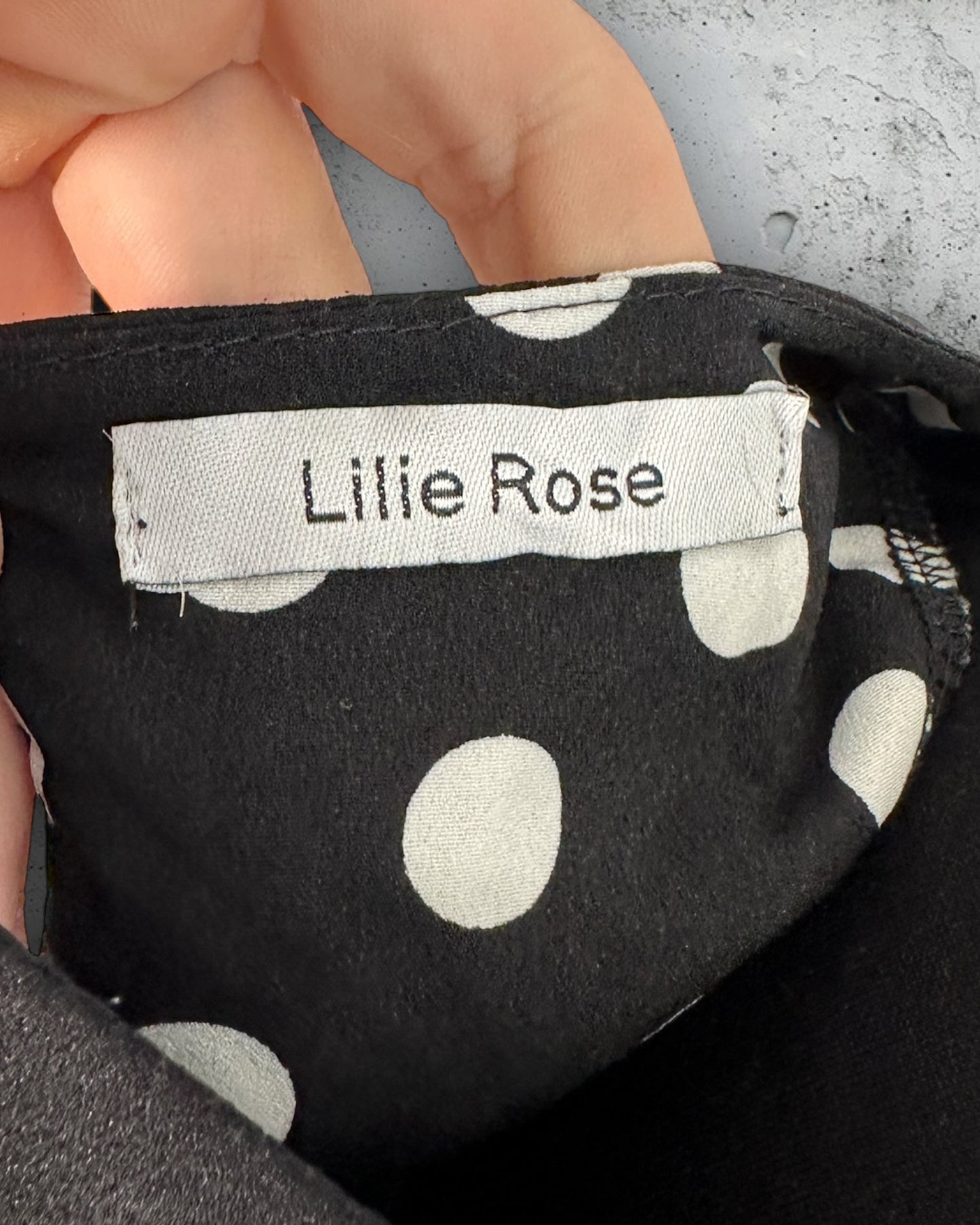 Robe Lilie Rose ( M / 38 / 10 ) ( L / 40 / 12 )