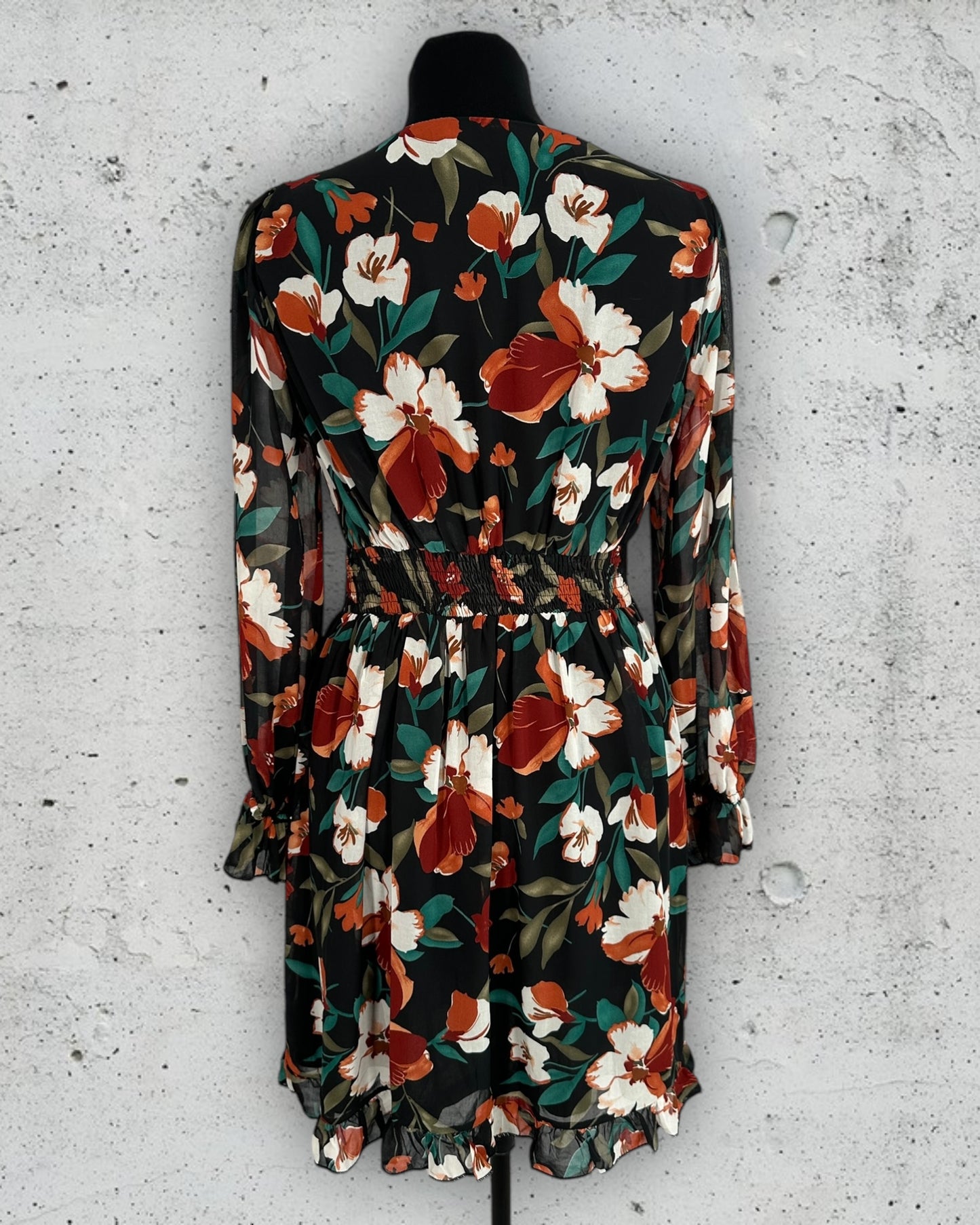 Robe Ikoone & Bianka ( S / 36 / 8 ) ( M / 38 / 10 )