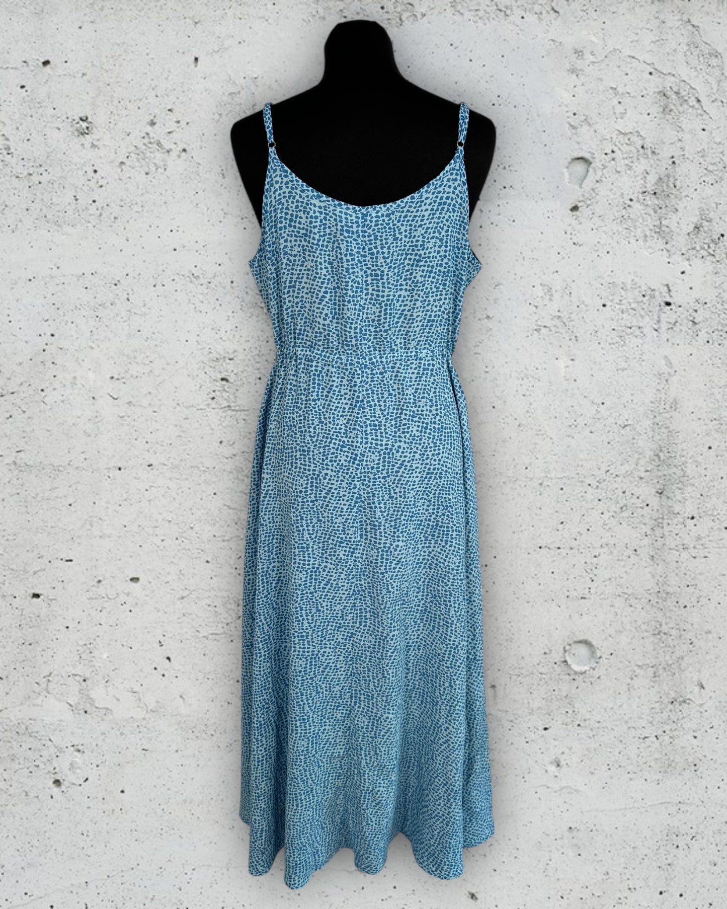 Robe Sarah John ( L / 40 / 12 )