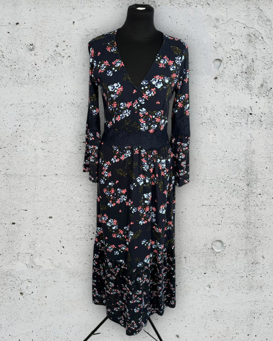 Robe Benetton ( XS / 34 / 6 )