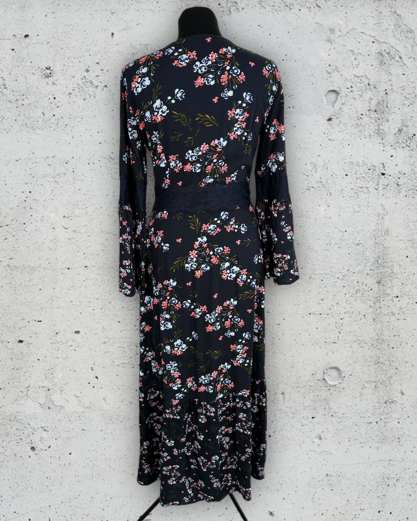 Robe Benetton ( XS / 34 / 6 )