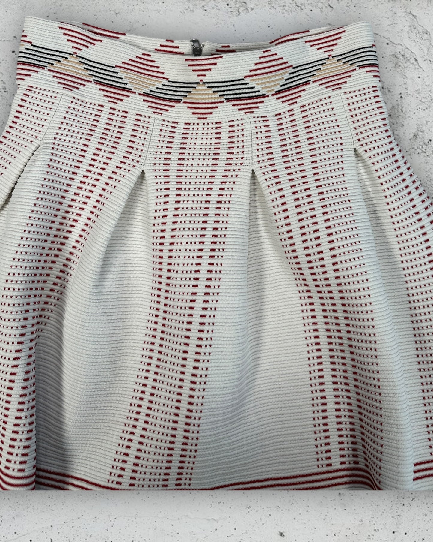 Jupe Maje ( M / US 32 / FR 40 )