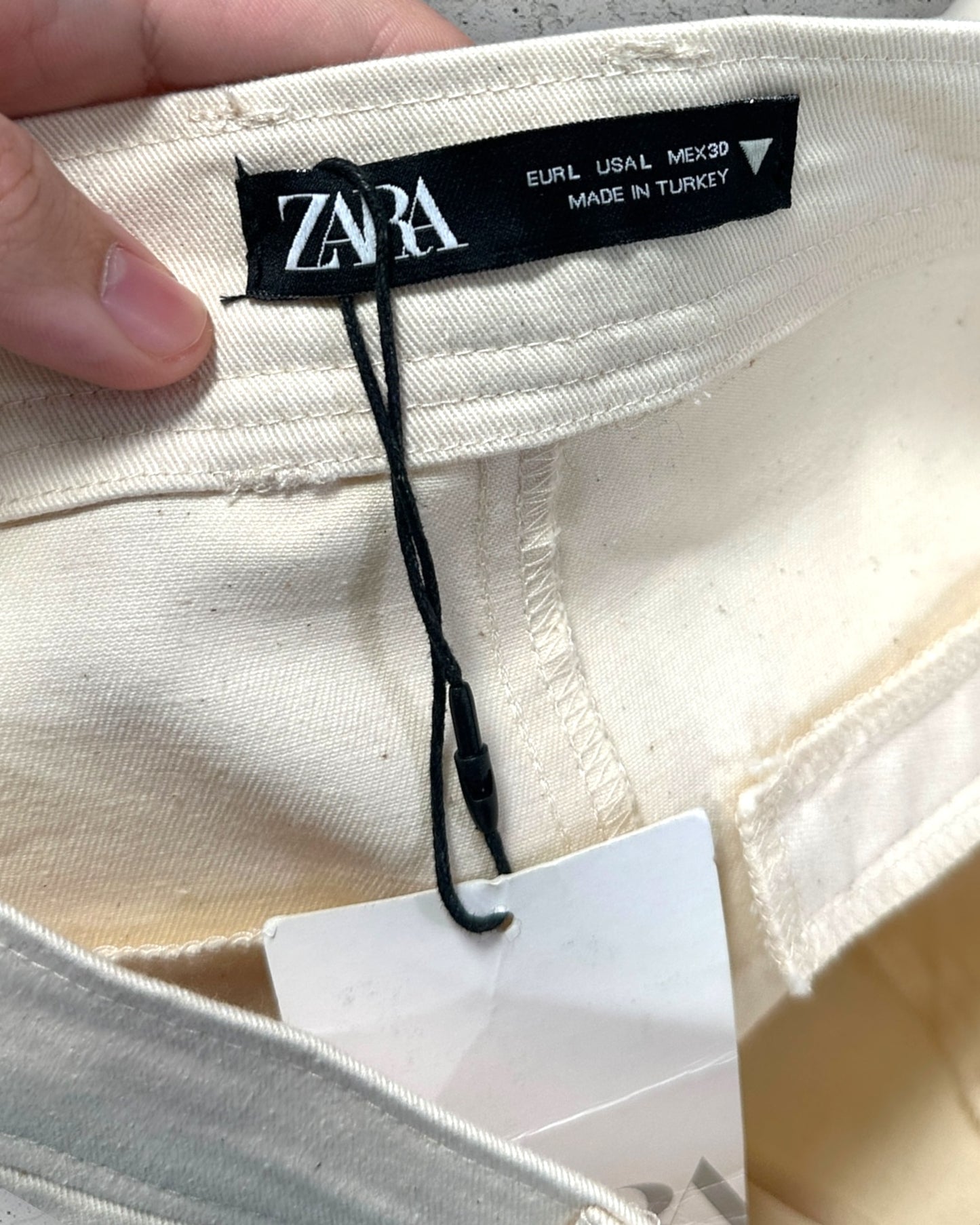 Pantalon Zara ( L / 40 / 12 )