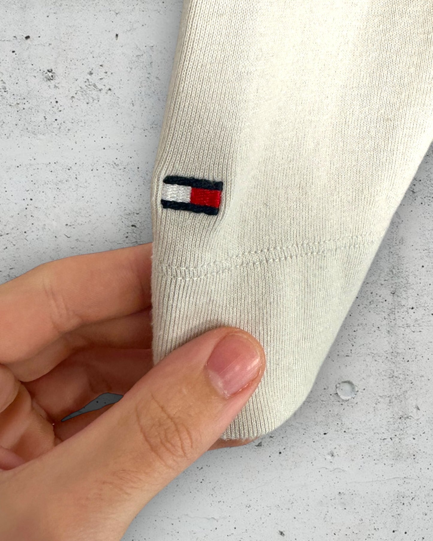 Pull Col V Tommy Hilfiger ( M / 38 / 10 )