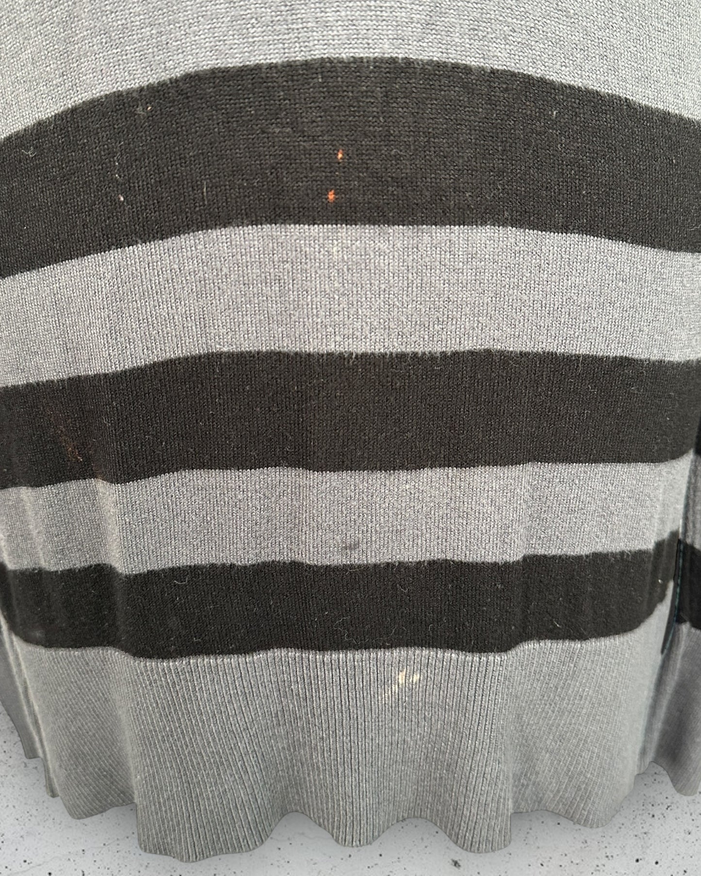 Pull Col V Tommy Hilfiger ( L / 40 / 12 )