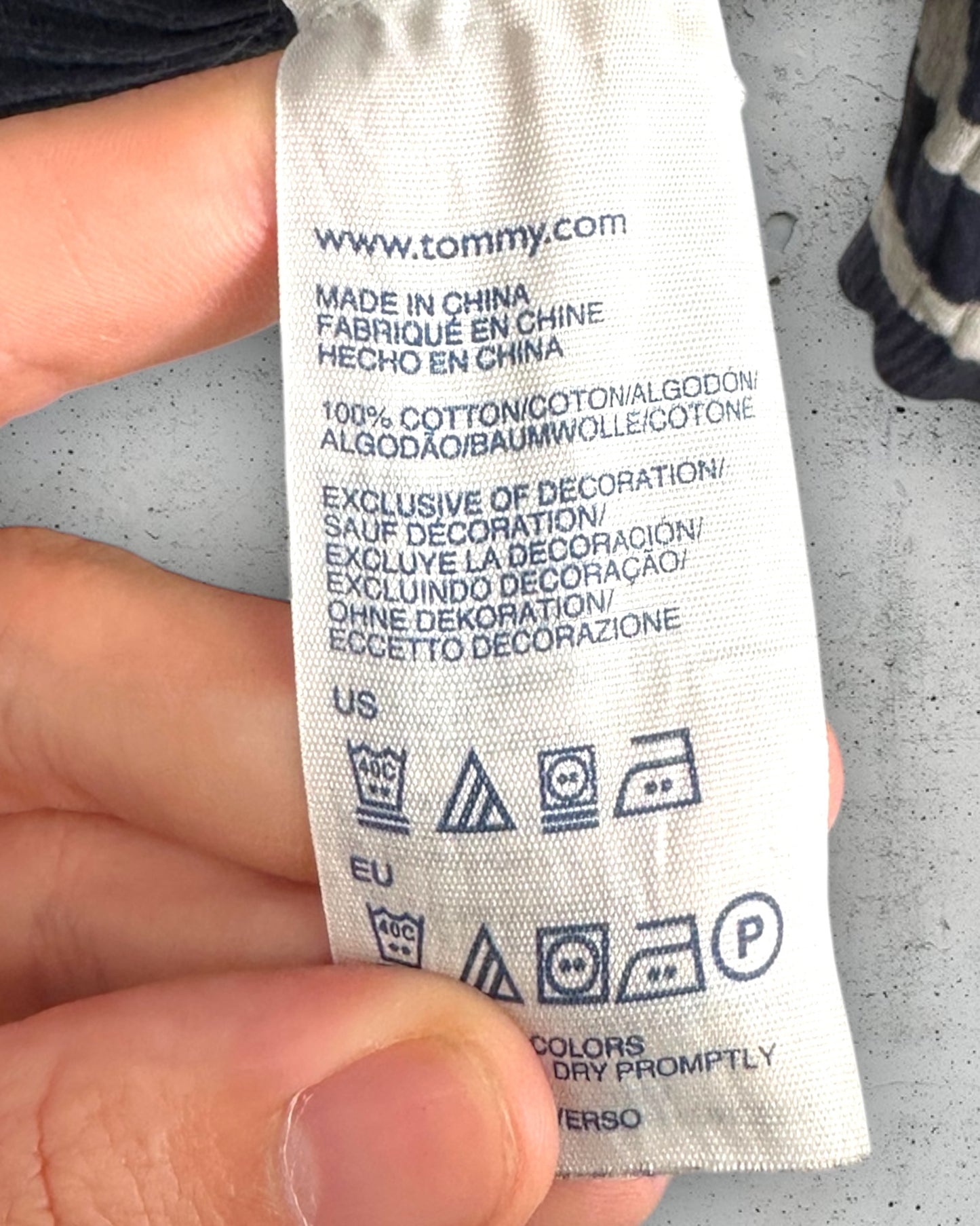 Pull Col V Tommy Hilfiger ( M / 38 / 10 )