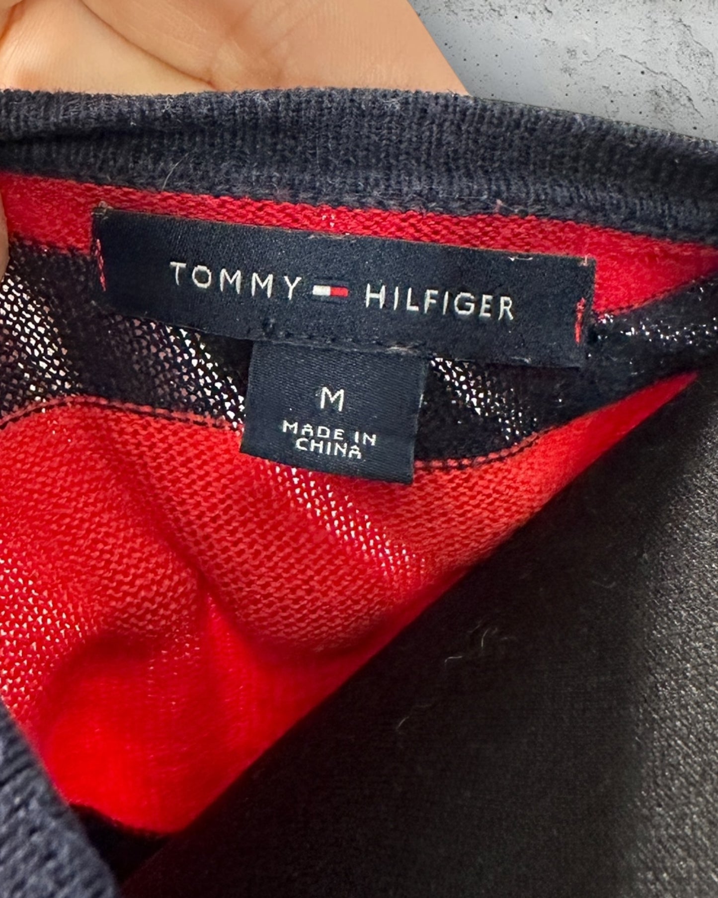 Pull Col V Tommy Hilfiger ( M / 38 / 10 )