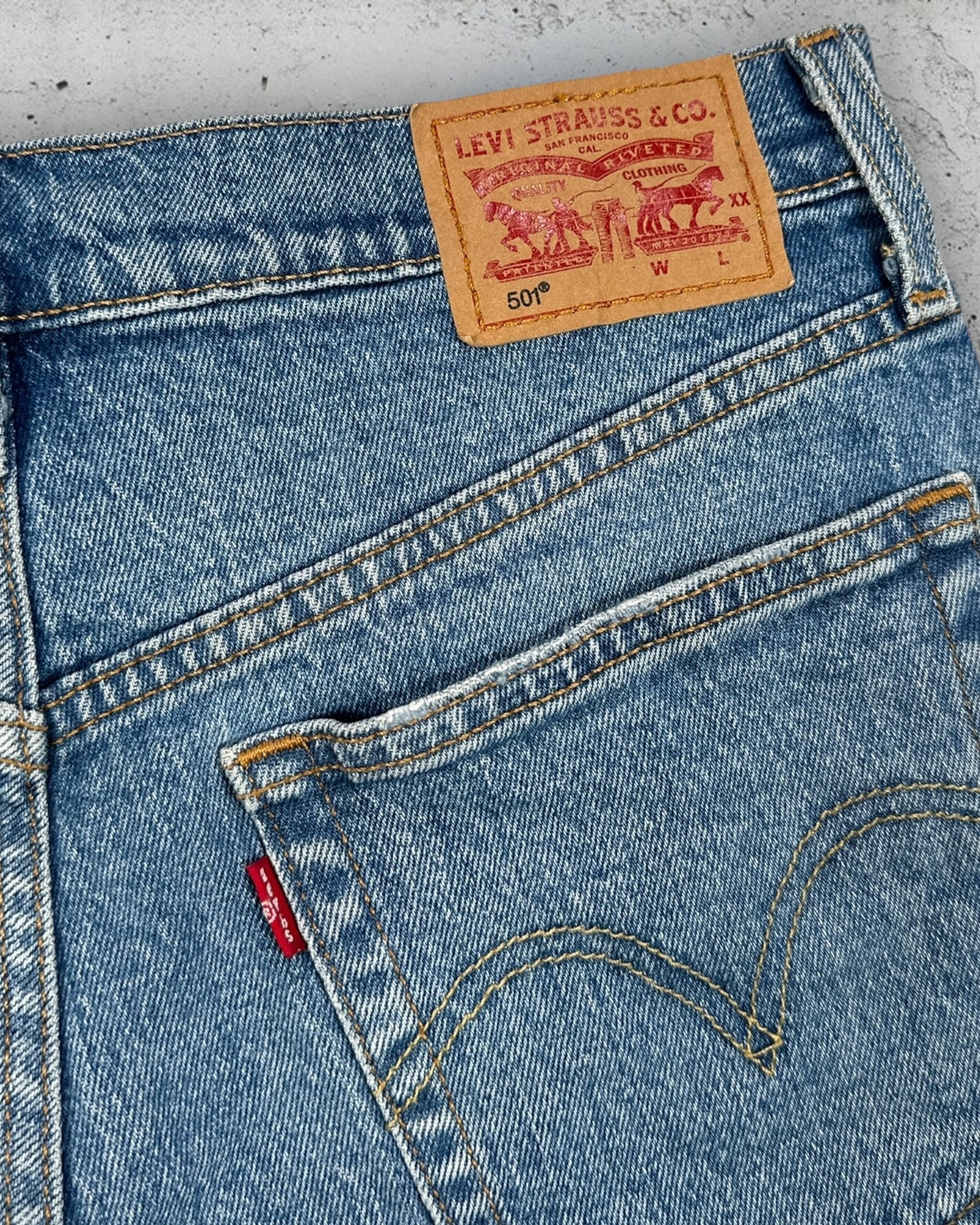 Short Levi's 501 W27 ( S / US 27 / FR 36 )