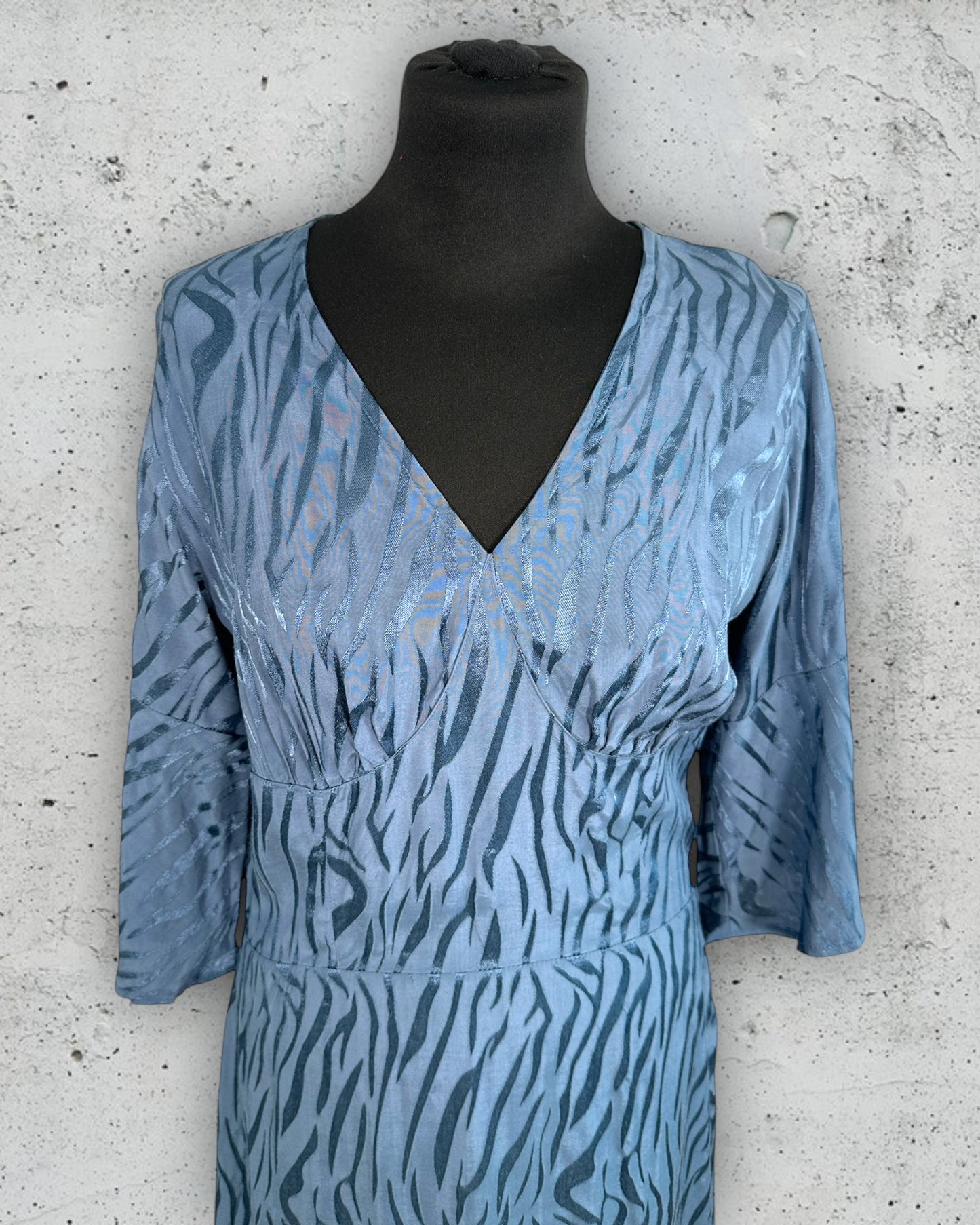 Robe Annahpa "Kate" ( L / 40 / 12 )