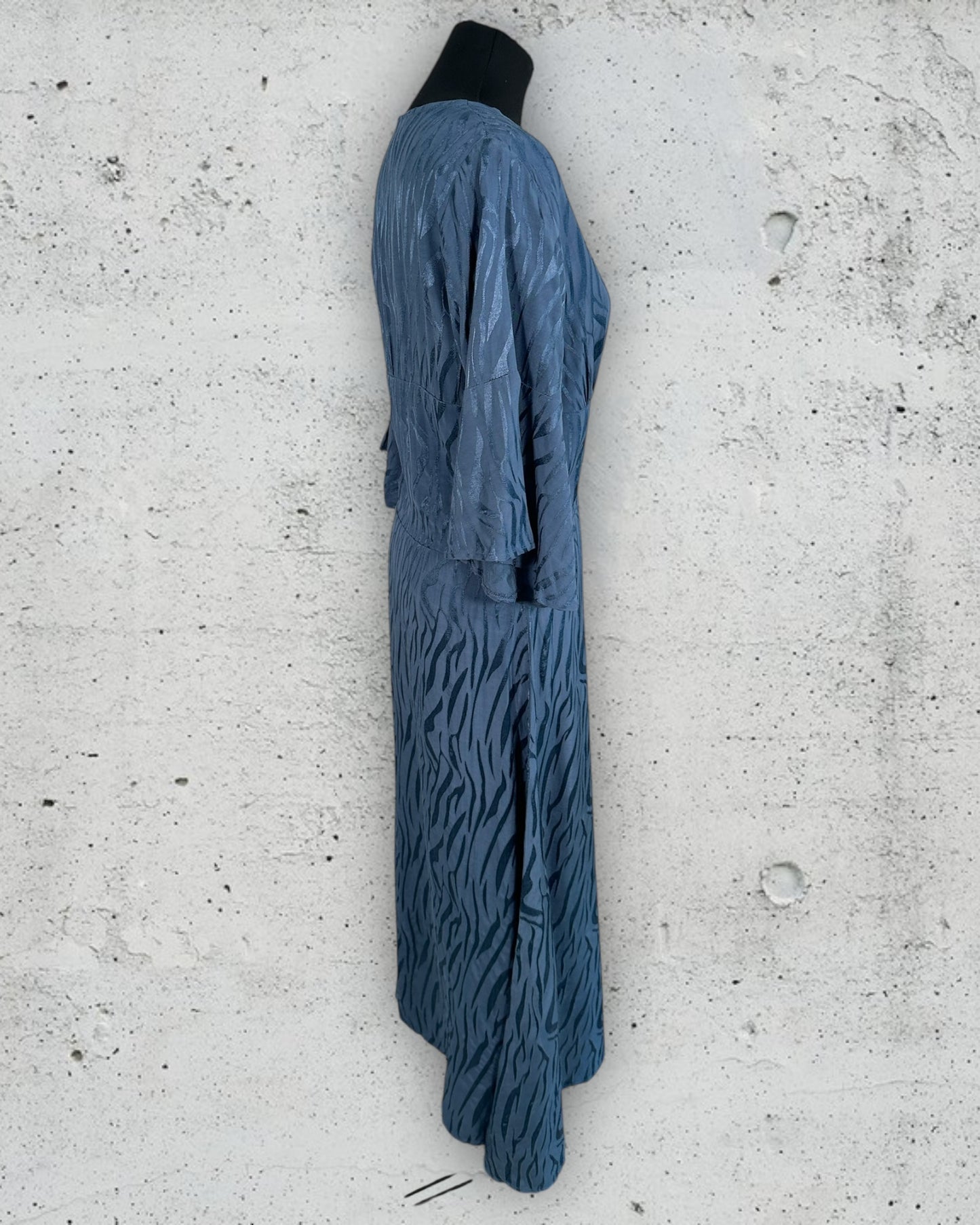 Robe Annahpa "Kate" ( L / 40 / 12 )