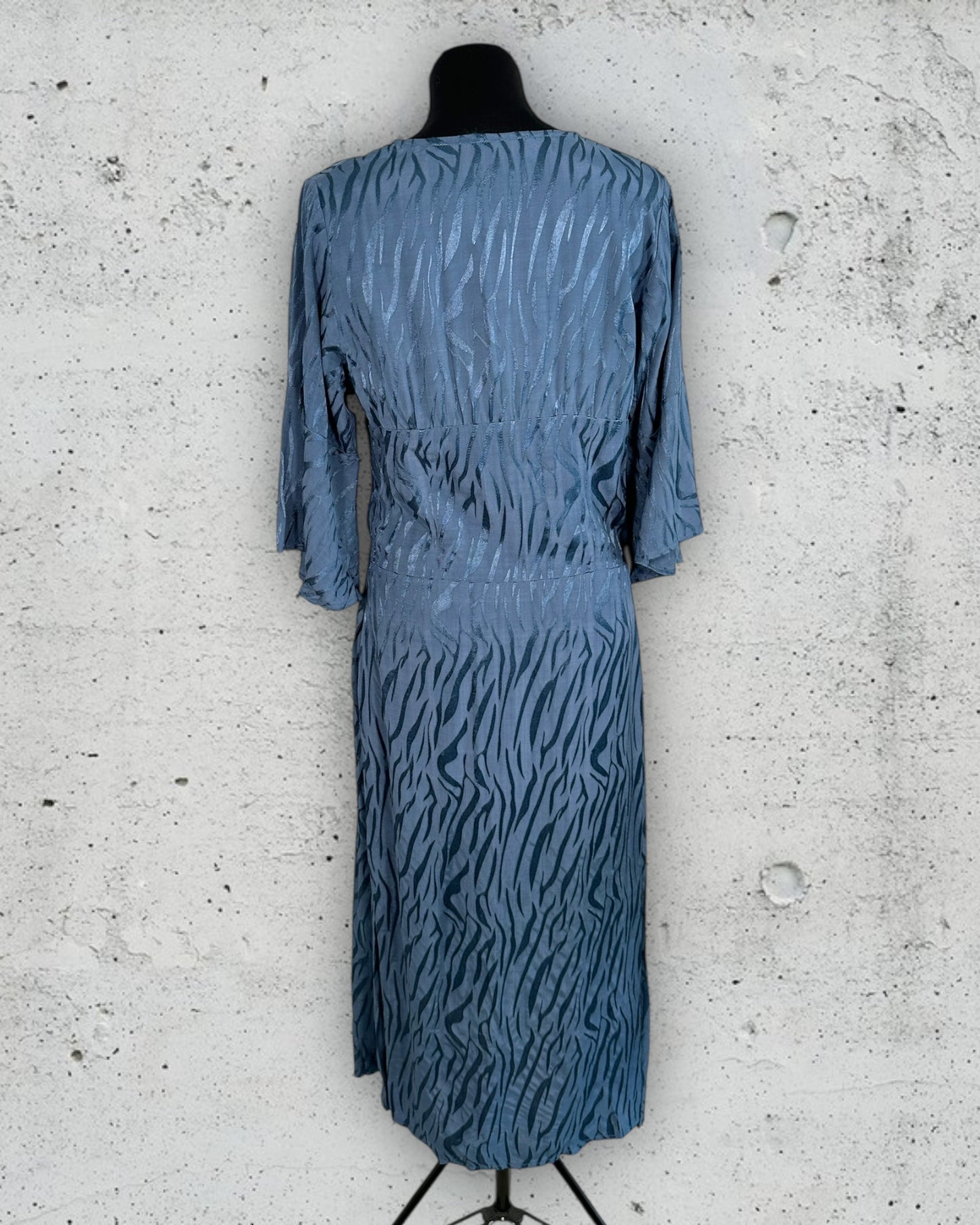 Robe Annahpa "Kate" ( L / 40 / 12 )