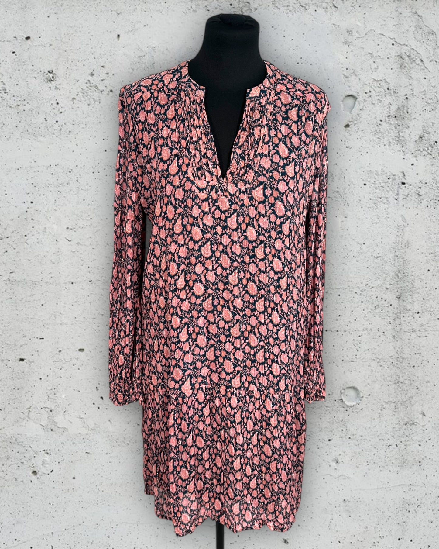 Robe Caroll ( M / 38 / 10 )
