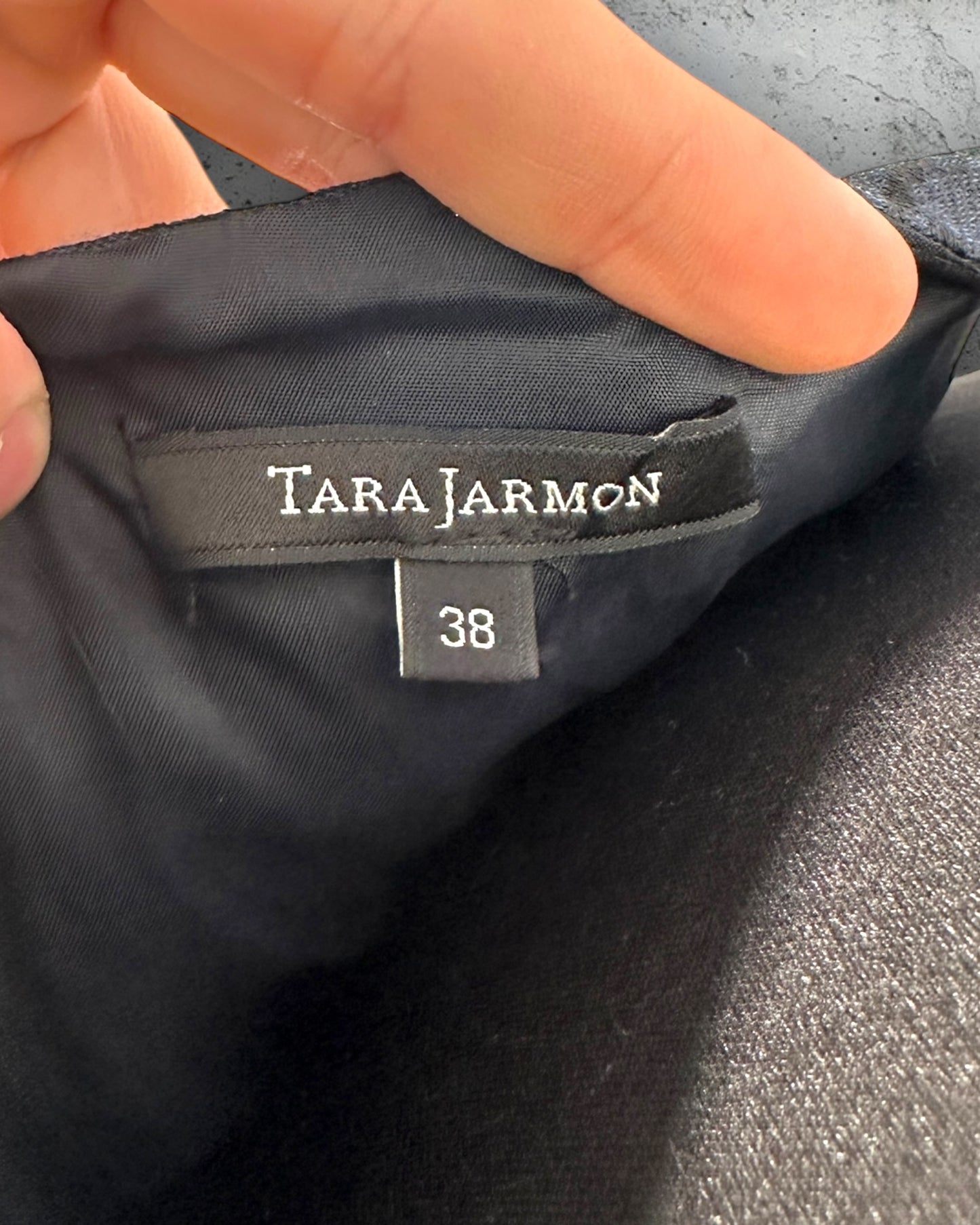 Robe Tara Jarmon ( M / 38 / 10 )