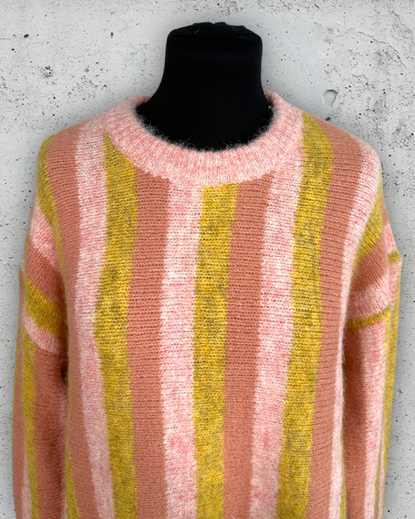 Pull In April 1986 ( Taille Unique )