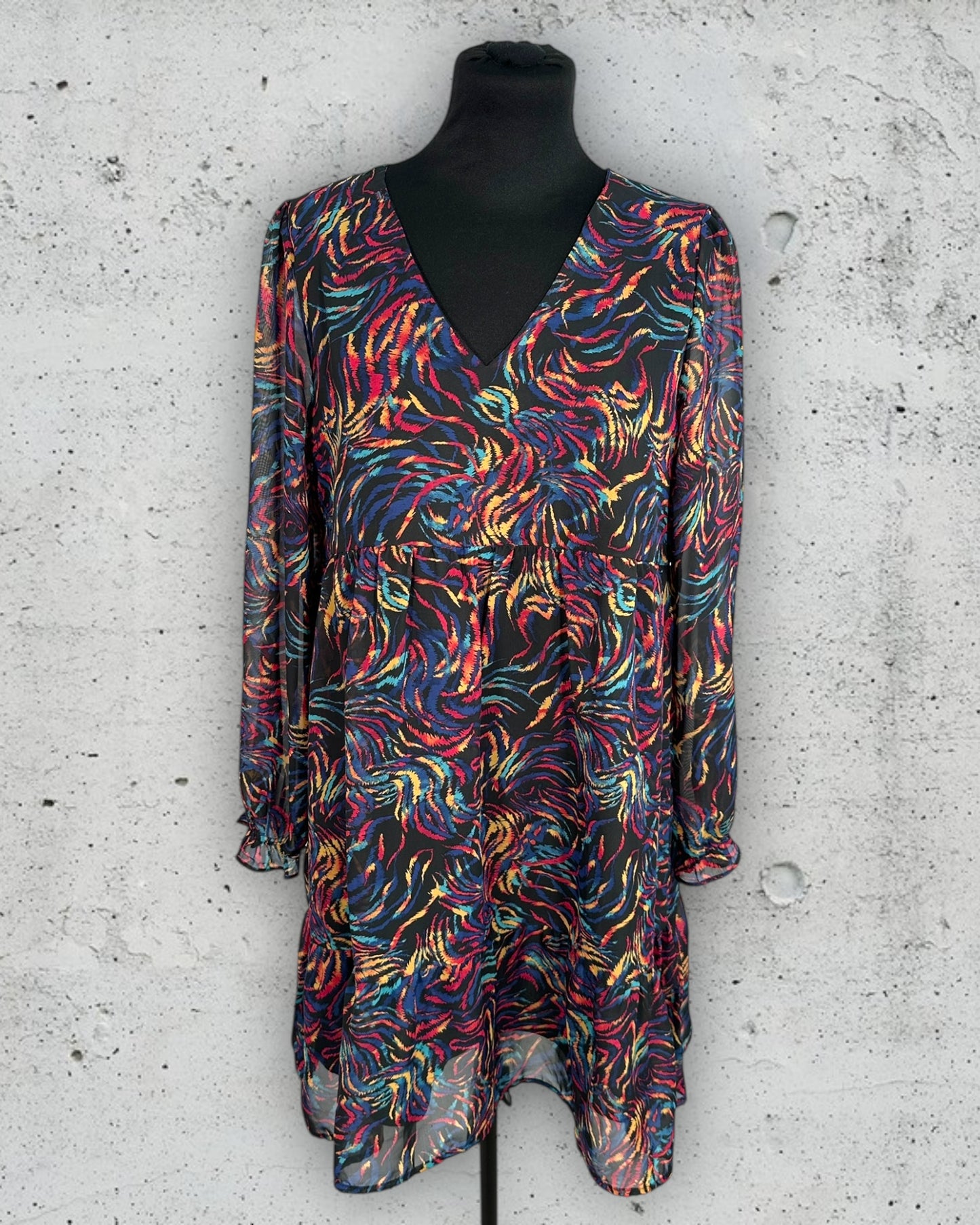 Robe Ikoone & Bianka ( M / 38 / 10 )