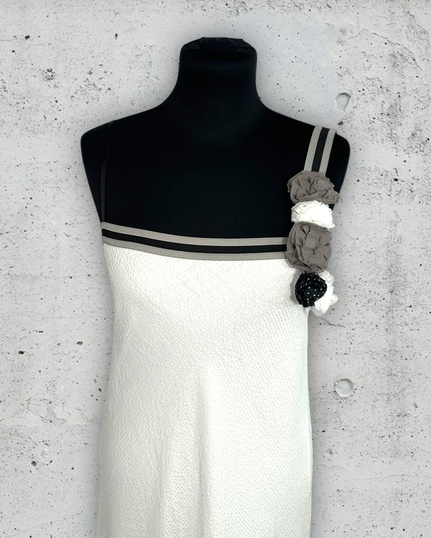 Robe Cop Copine "Winder" ( M / 38 / 10 )