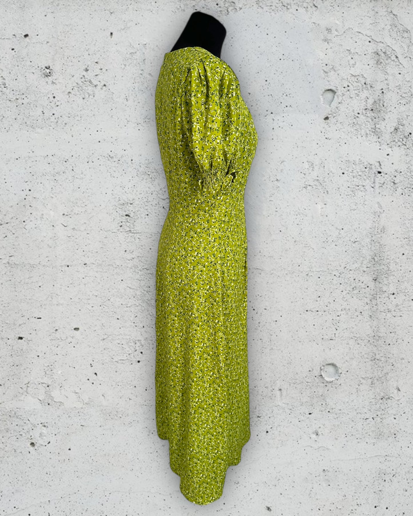 Robe Rihoas ( M / 38 / 10 )