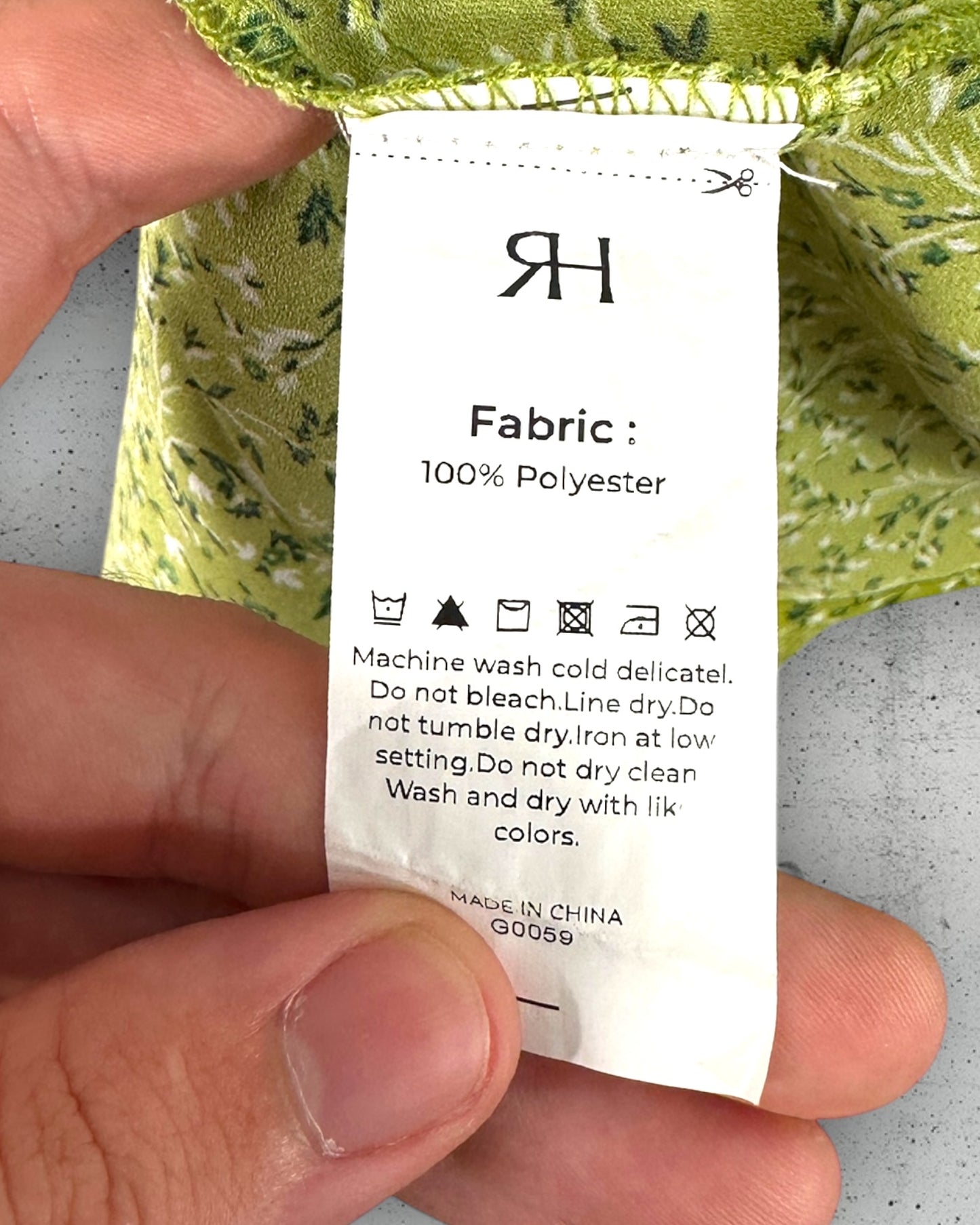 Robe Rihoas ( M / 38 / 10 )