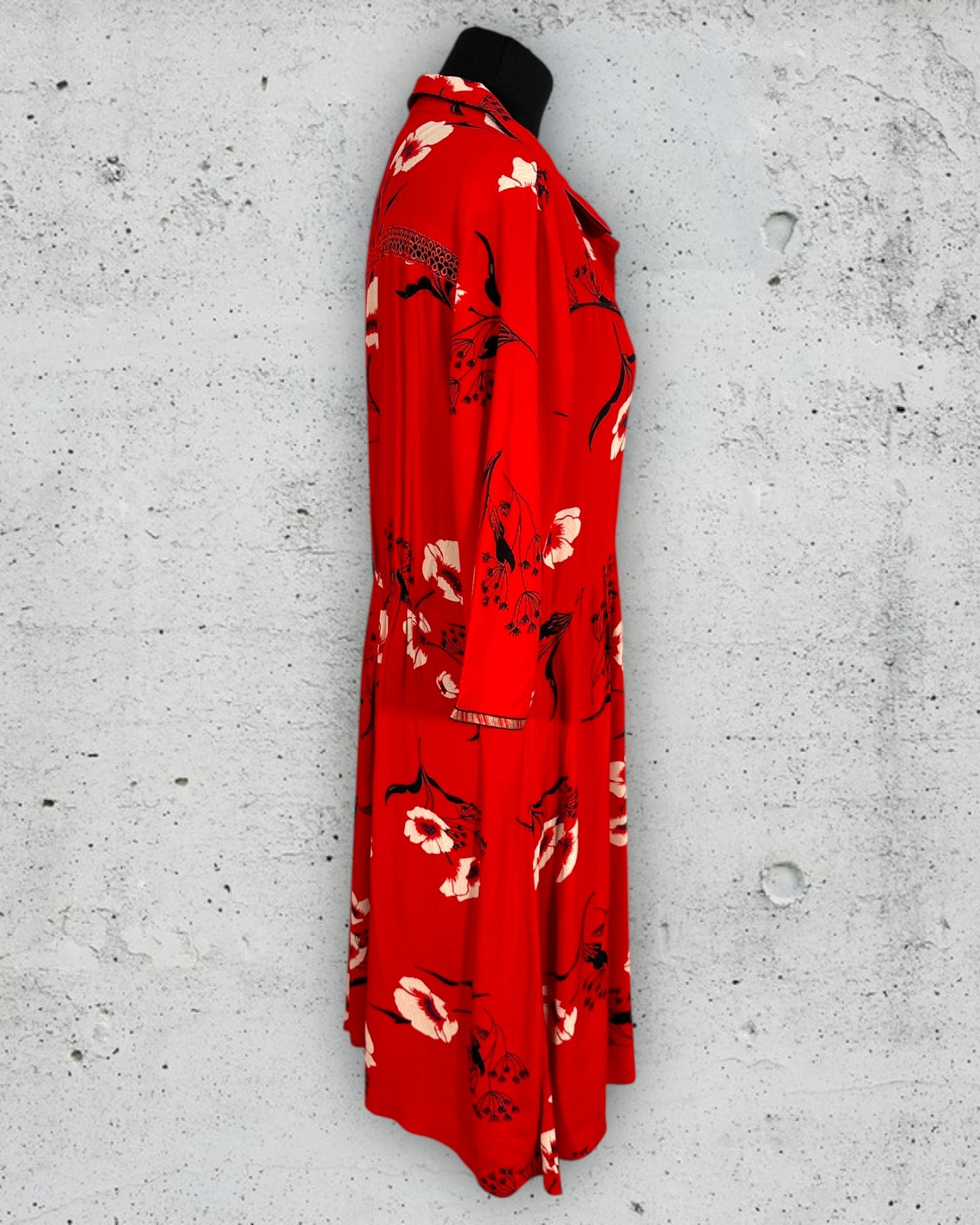 Robe Grace & Mila "Raspberry" ( L / 40 / 12 )