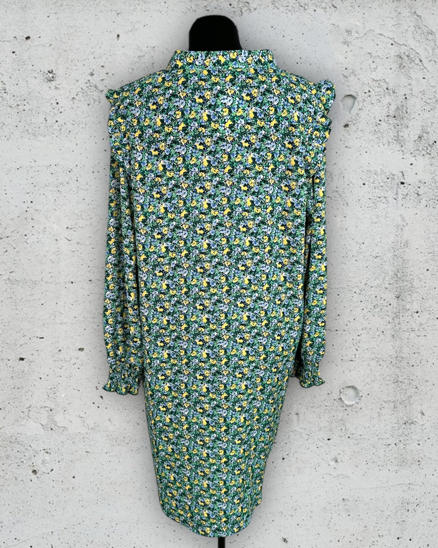 Robe Kilky ( M / 38 / 10 )( L / 40 / 12 )