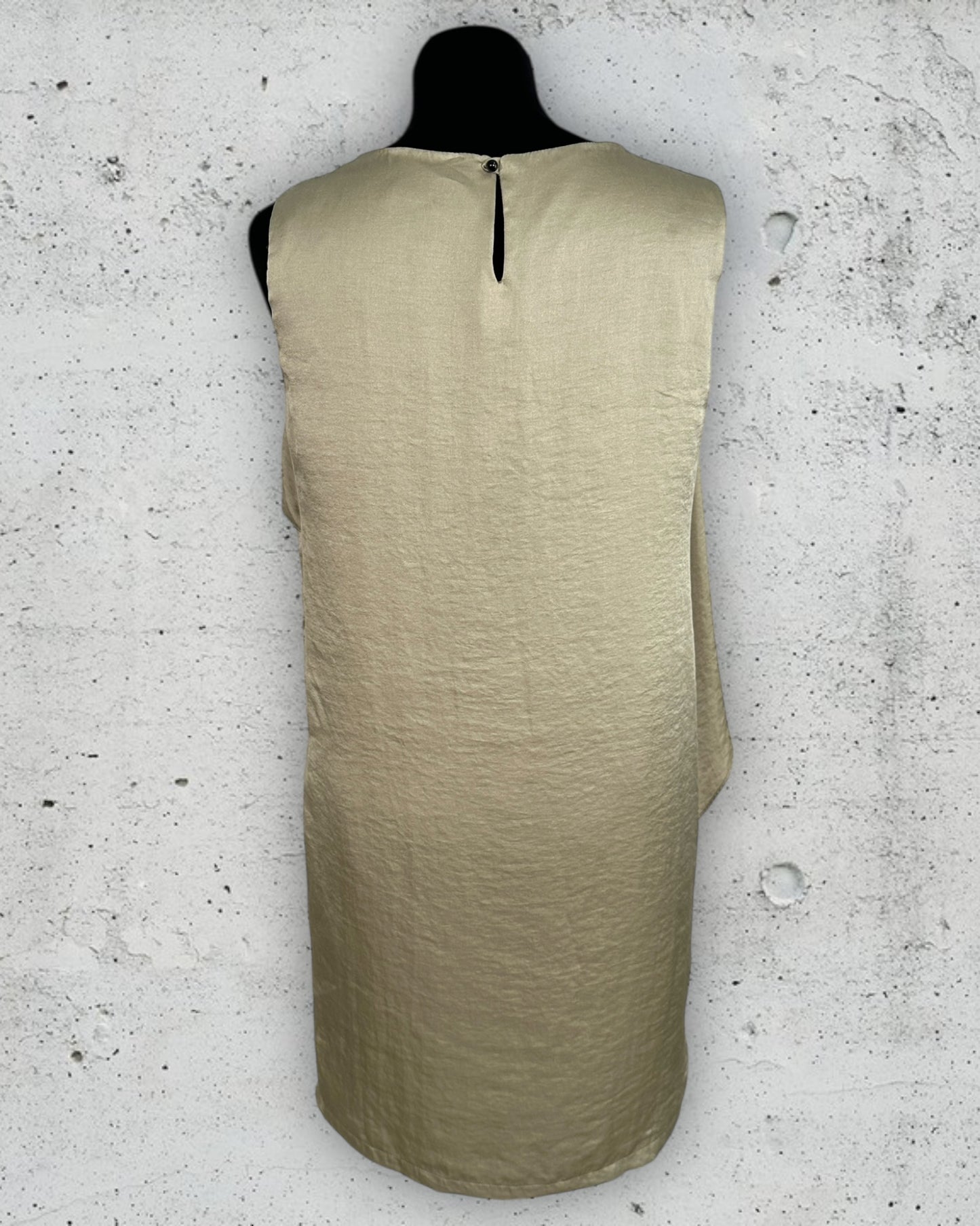 Robe Ikks ( M / 38 / 10 )