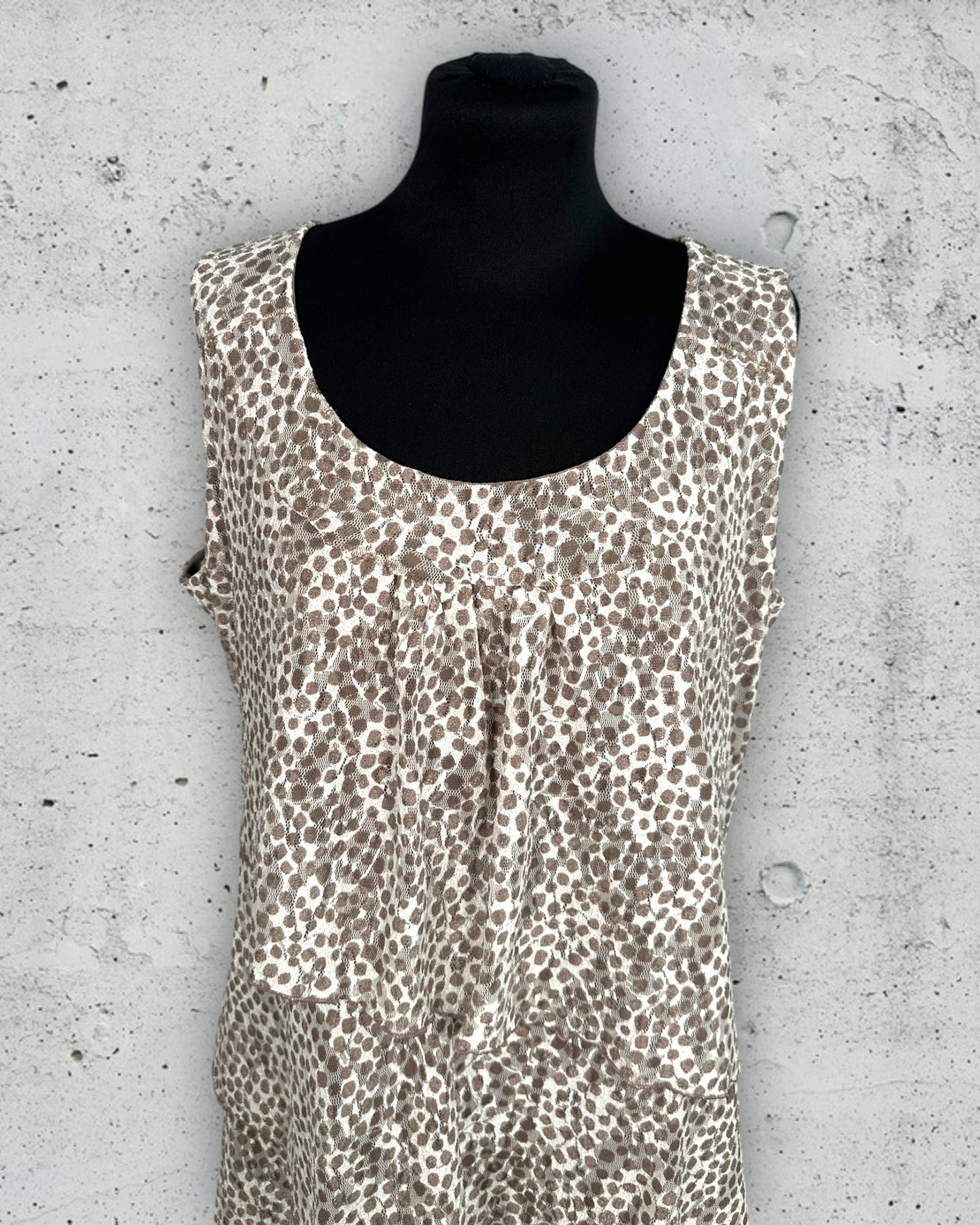 Robe Toscane ( 3XL / 46 / 18 )