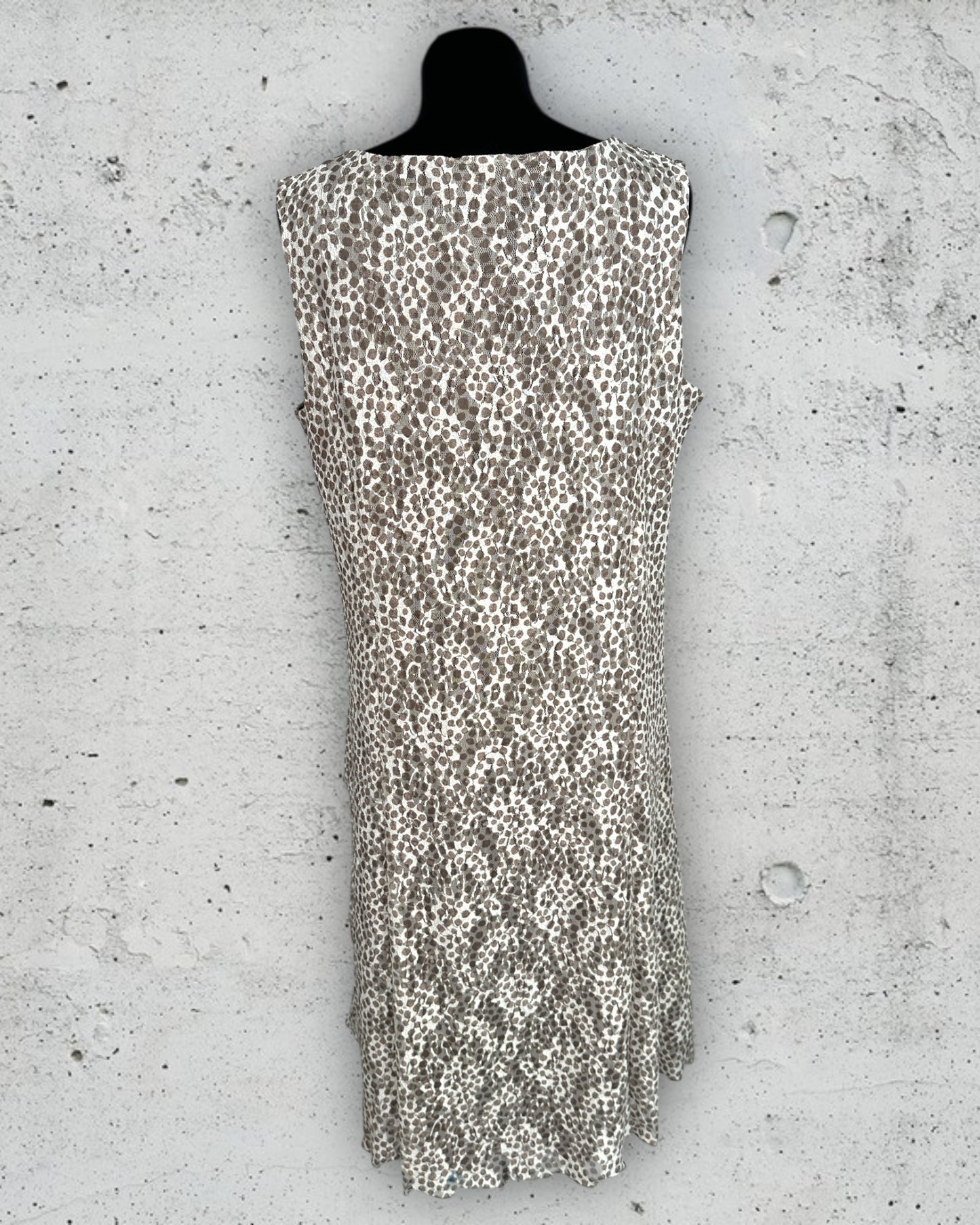 Robe Toscane ( 3XL / 46 / 18 )