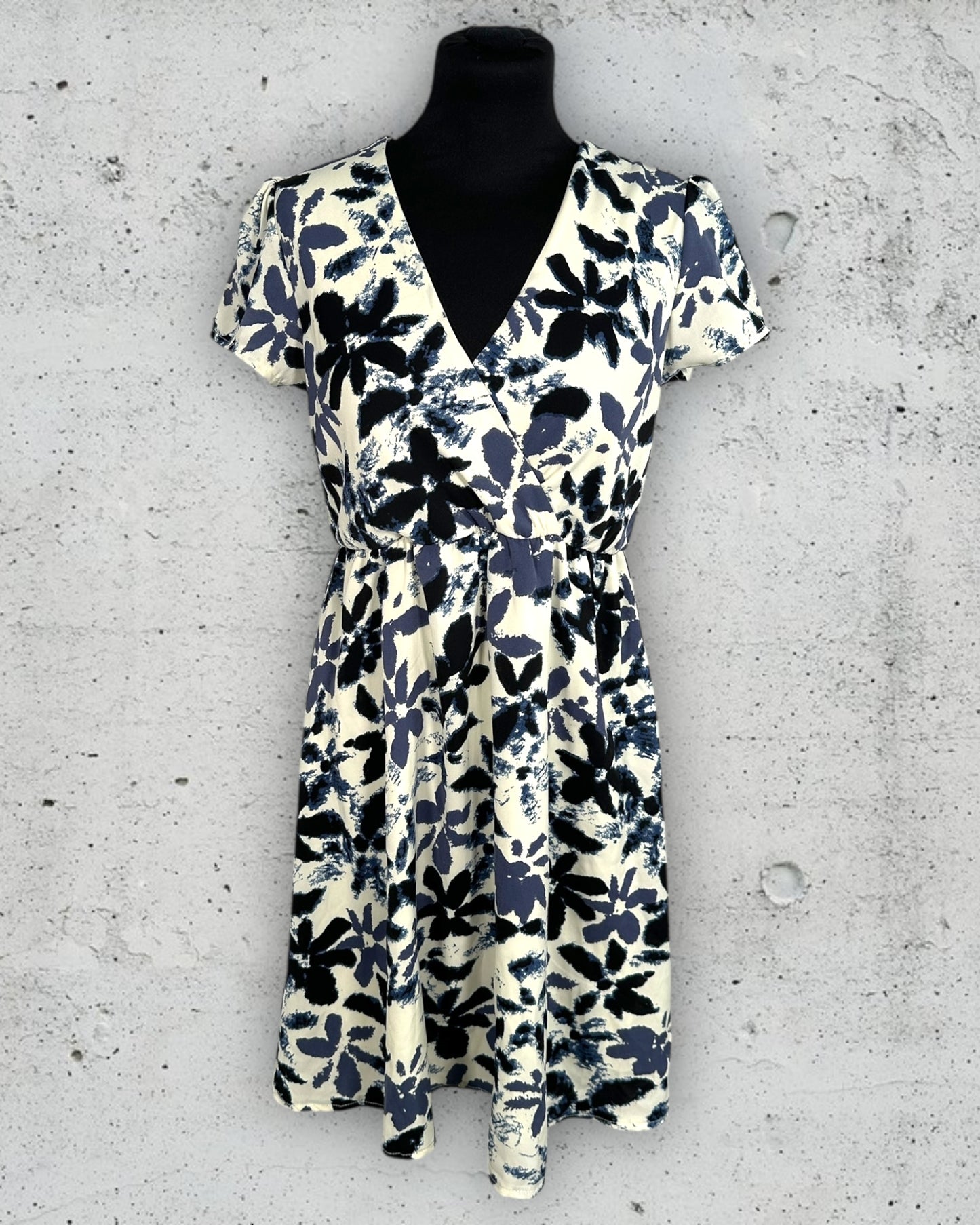 Robe Lilie Rose ( S / 36 / 8 ) ( M / 38 / 10 )