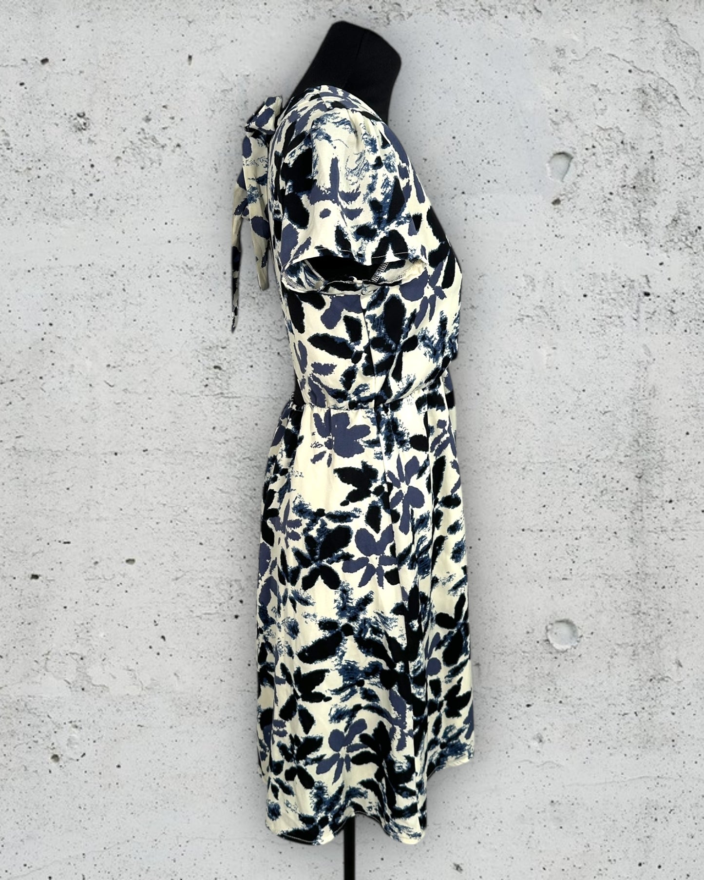 Robe Lilie Rose ( S / 36 / 8 ) ( M / 38 / 10 )