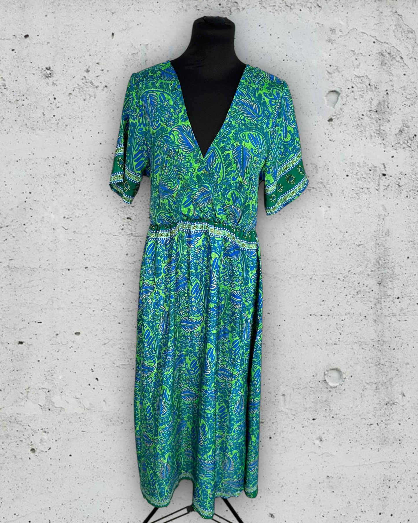 Robe Goa ( L / 40 / 12 )