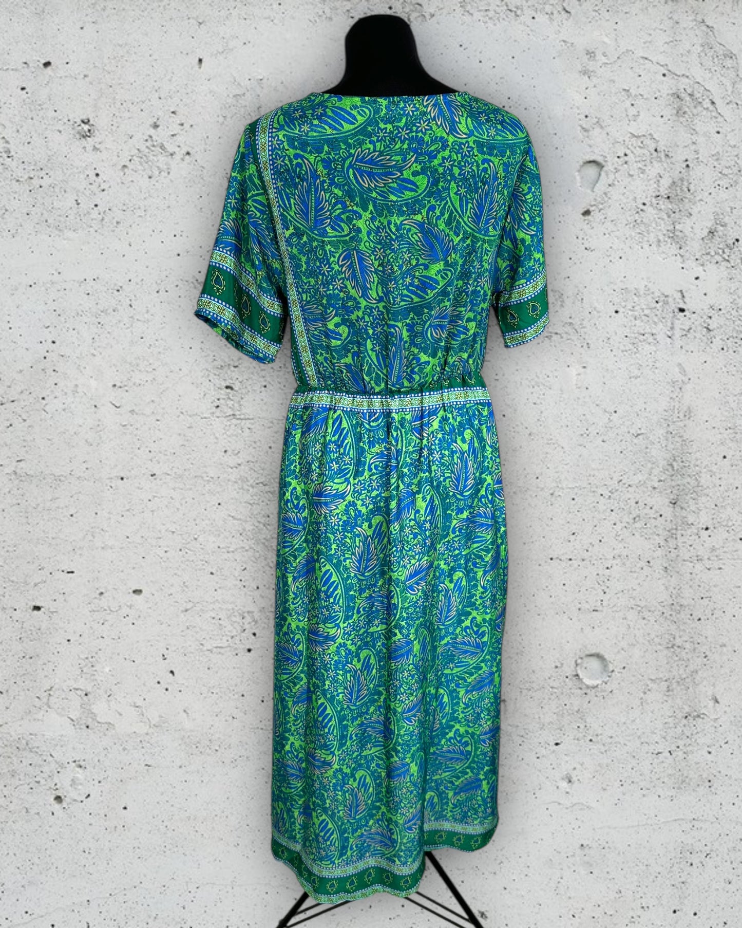 Robe Goa ( L / 40 / 12 )